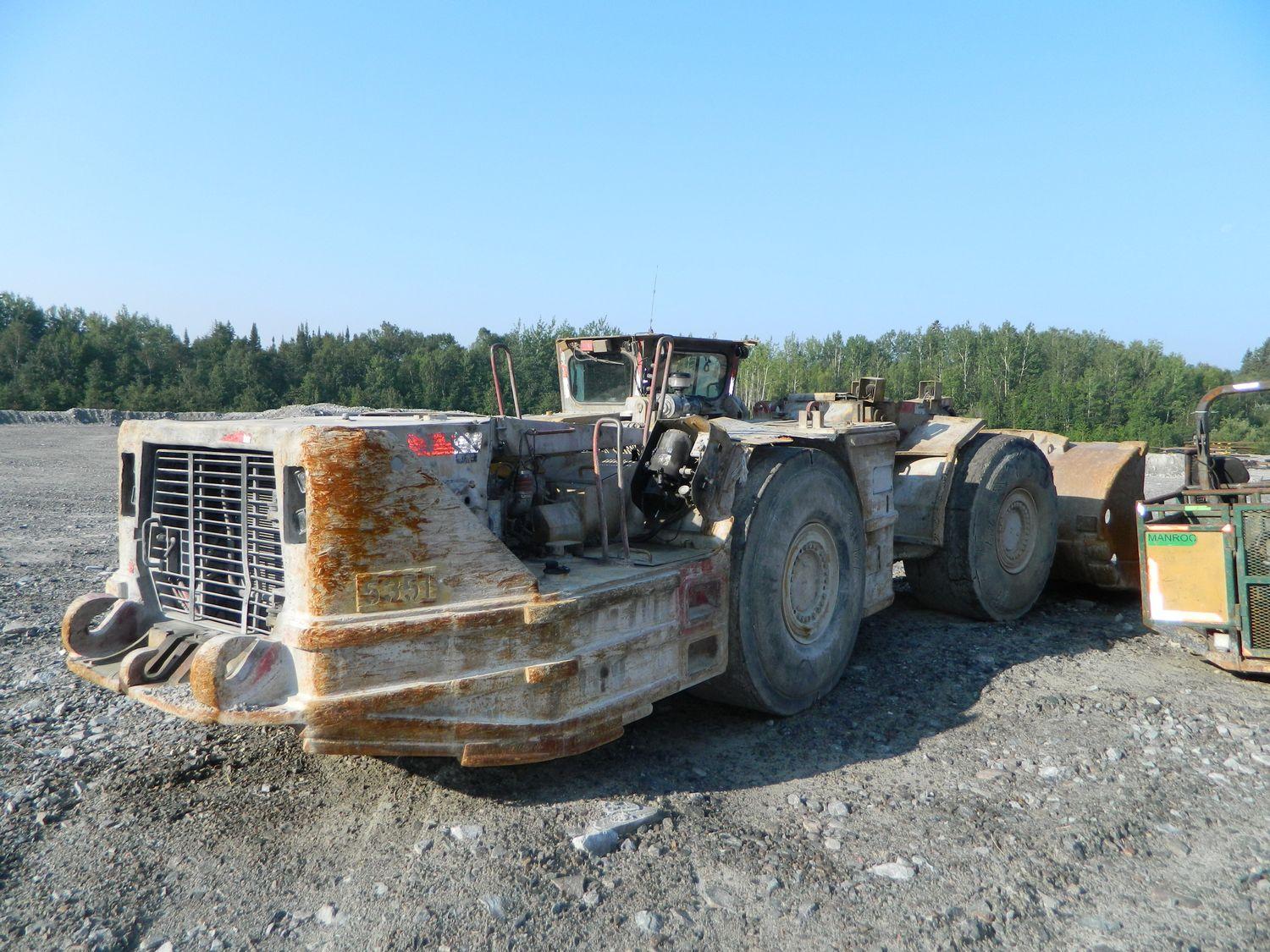 CAT R1700G Underground Loader