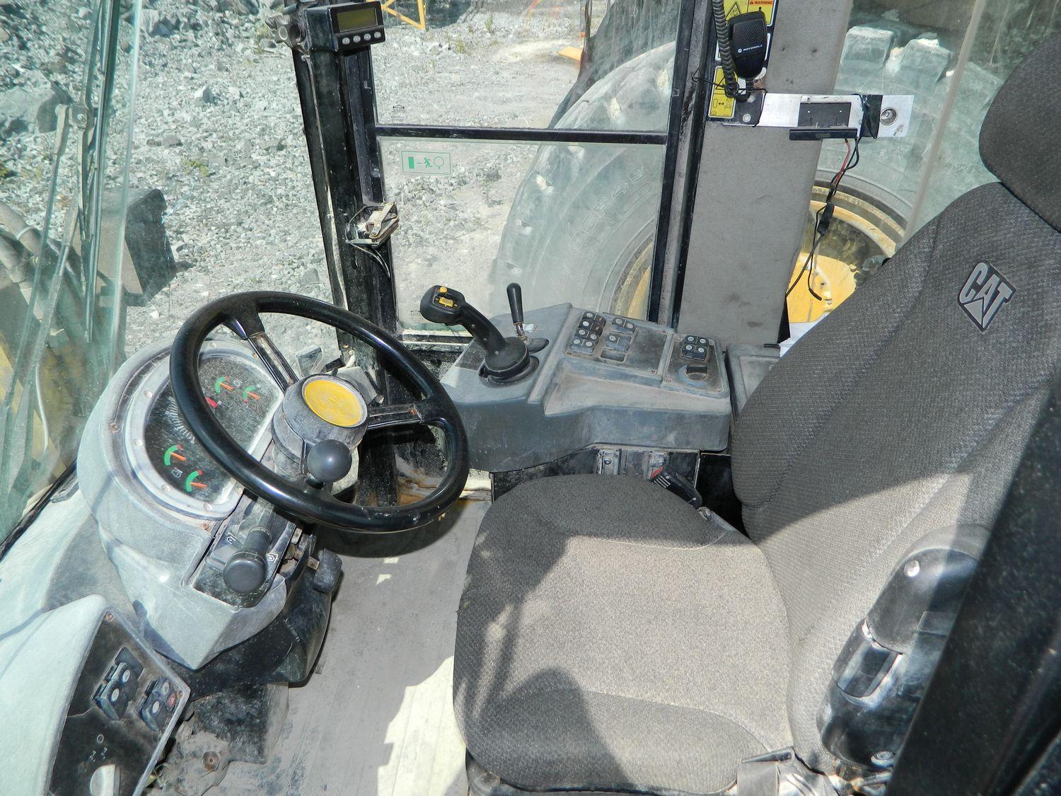 CAT It38 Wheel Loader