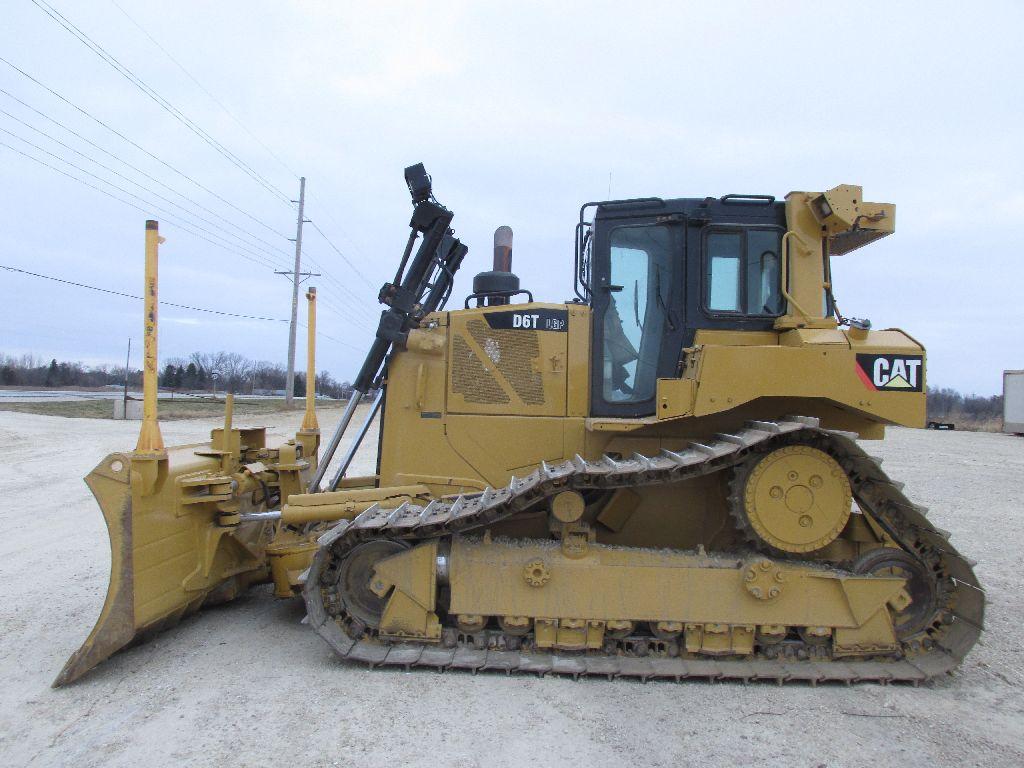 '2013 Caterpillar D6T LGP crawler tractor dozer