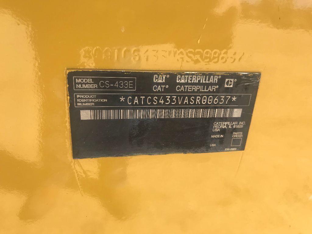 2005 CATERPILLAR CS-433E