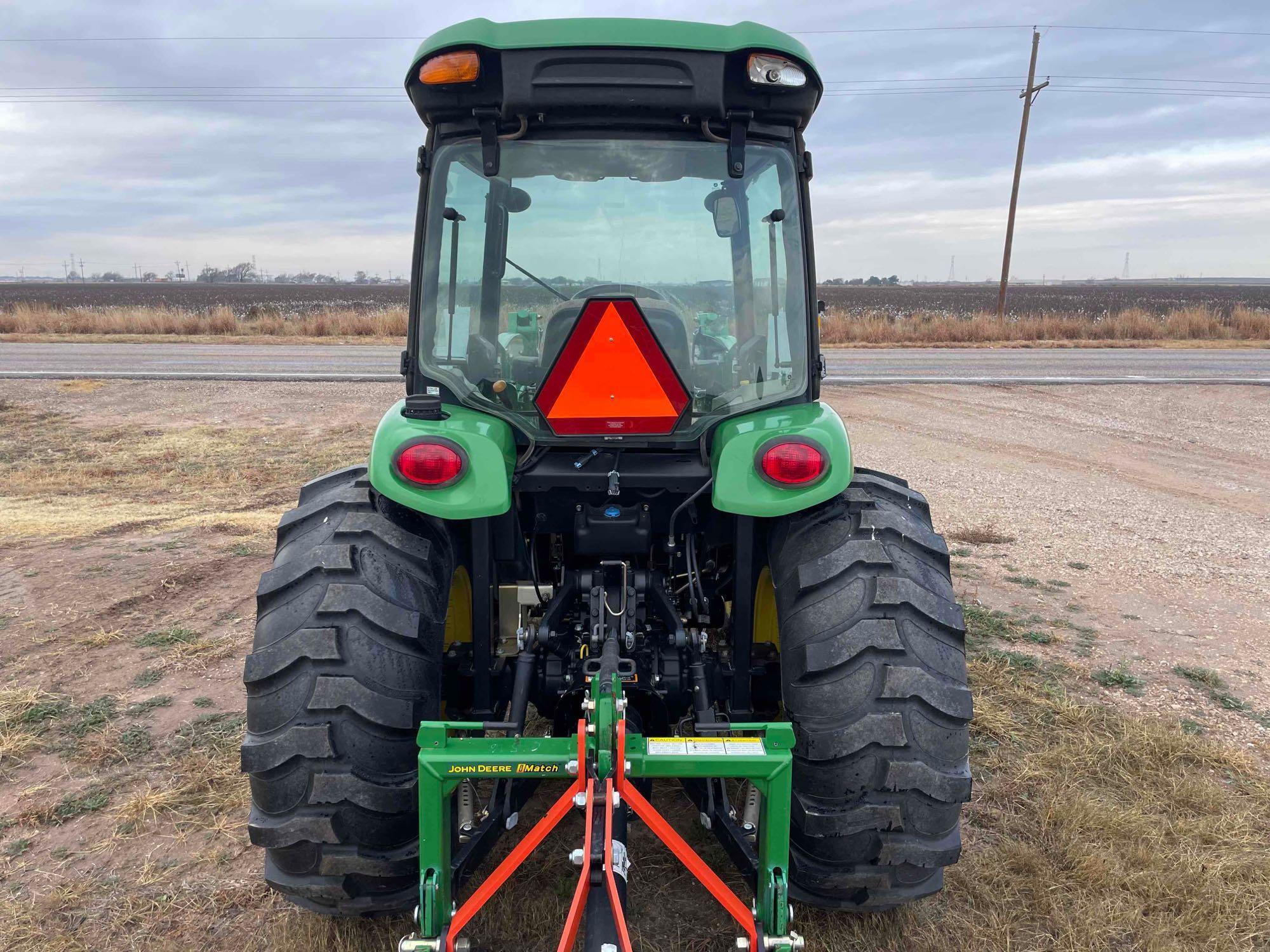 2016 John Deere 4320