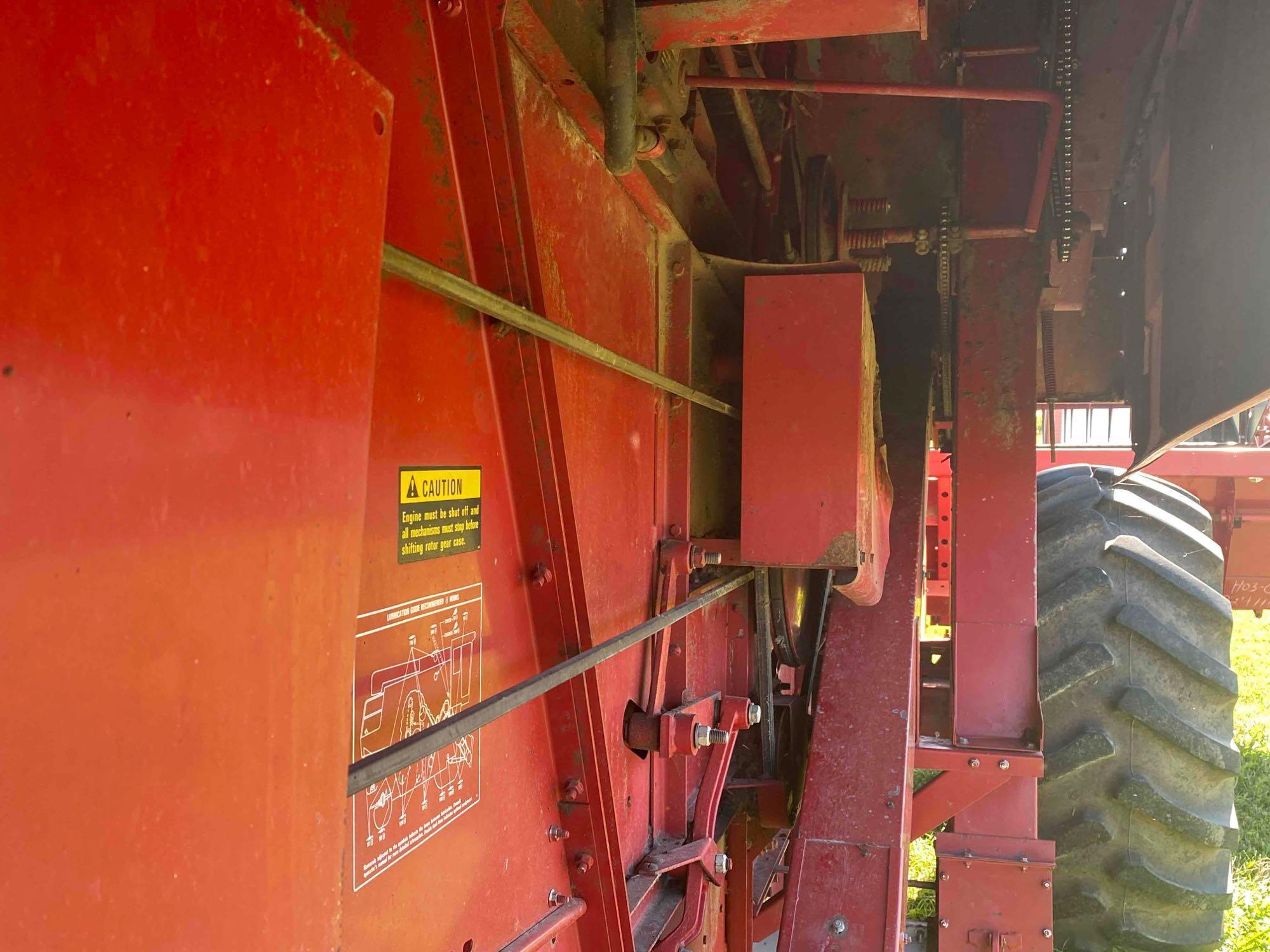 Case International 1640 Combine