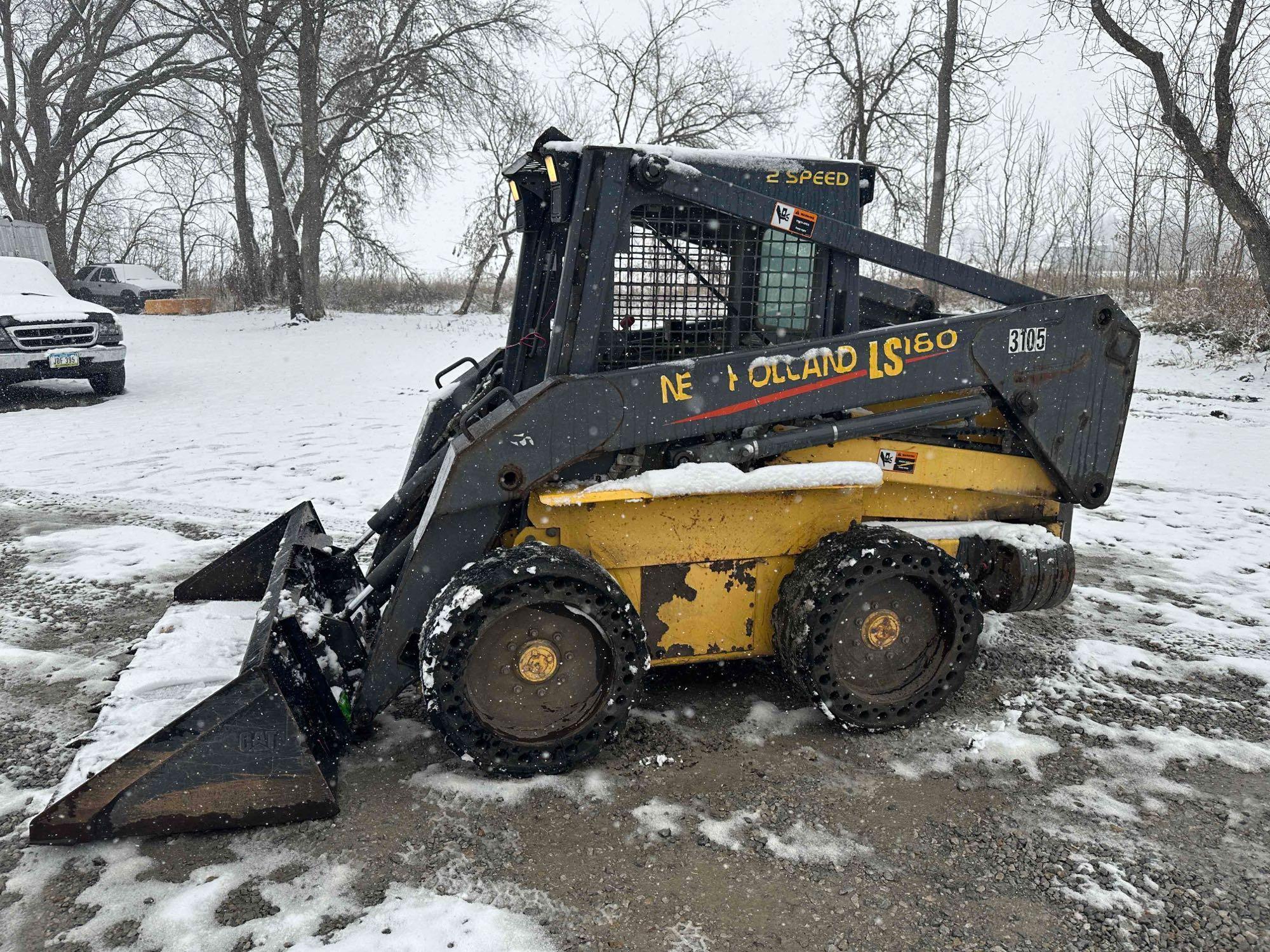 New Holland LS 180