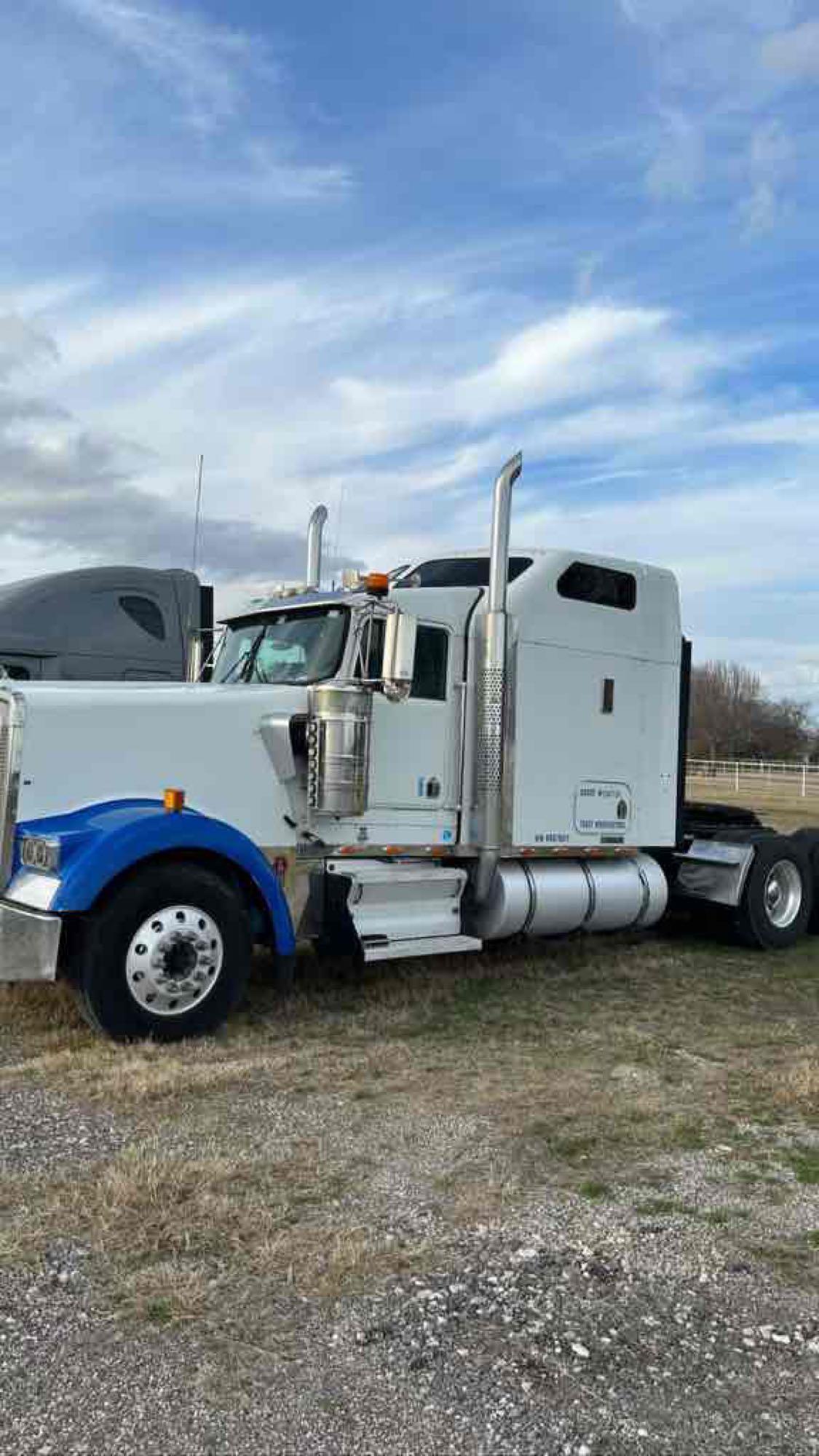 2006 Kenworth W900