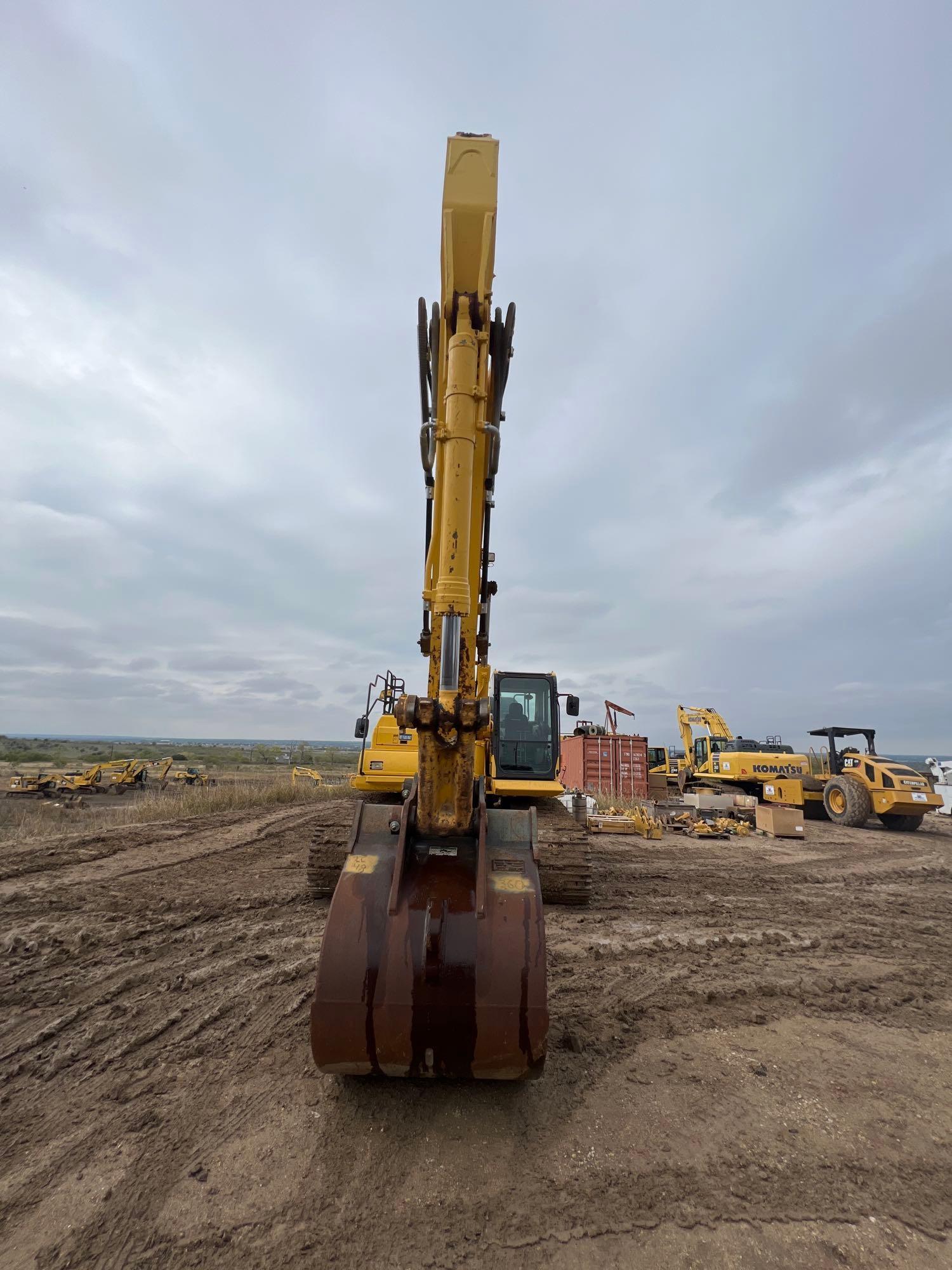 2017 Komatsu PC360 LC-11