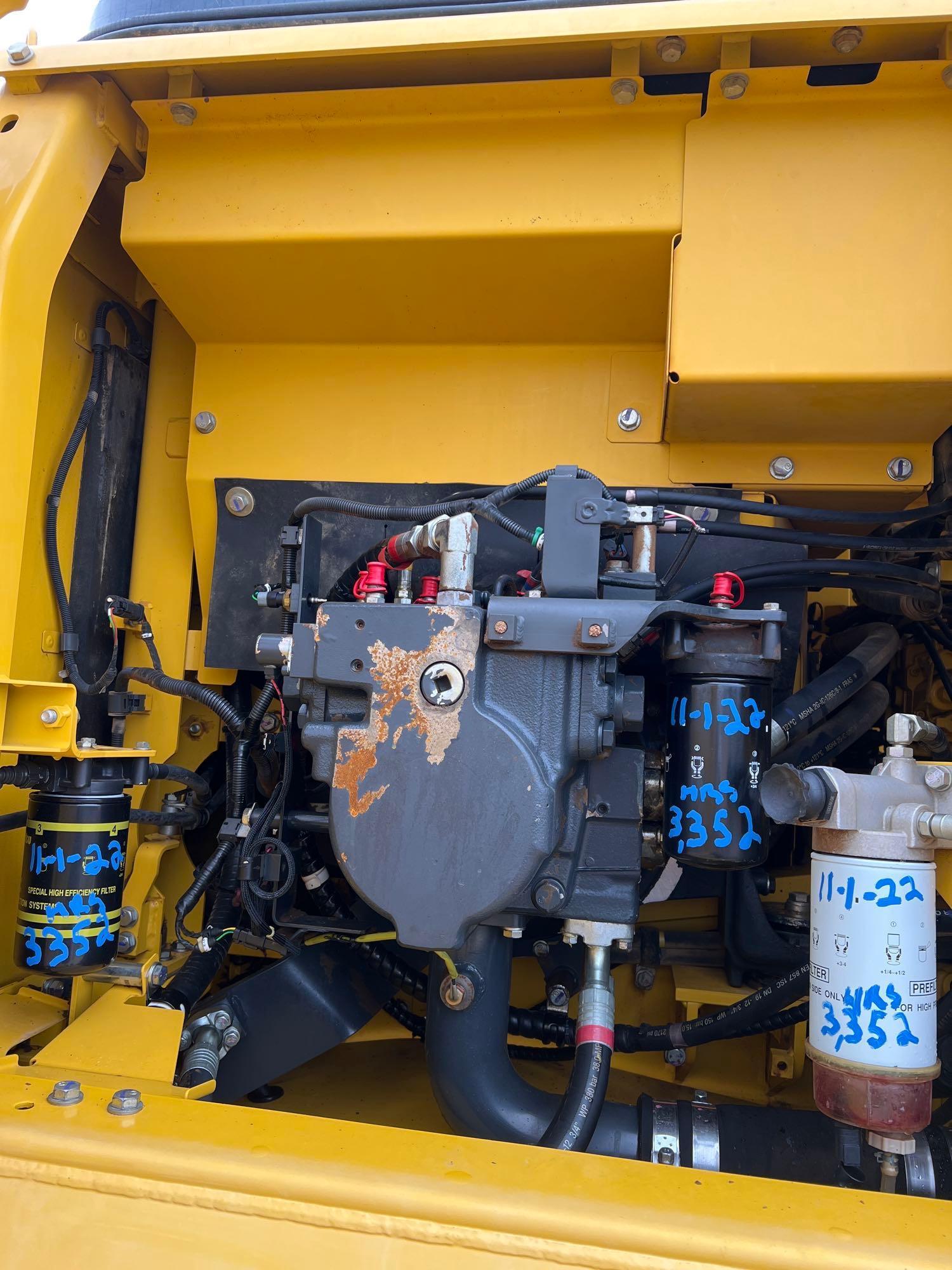 2019 Komatsu PC290 LC-11