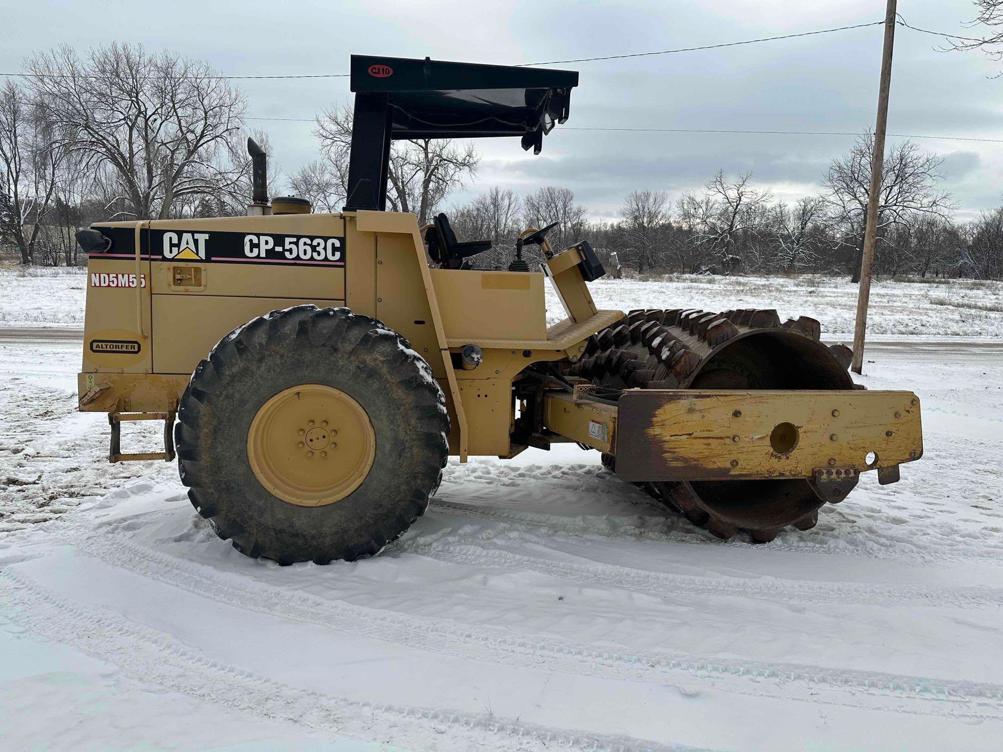 Caterpillar CP-563C Vibratory Roller