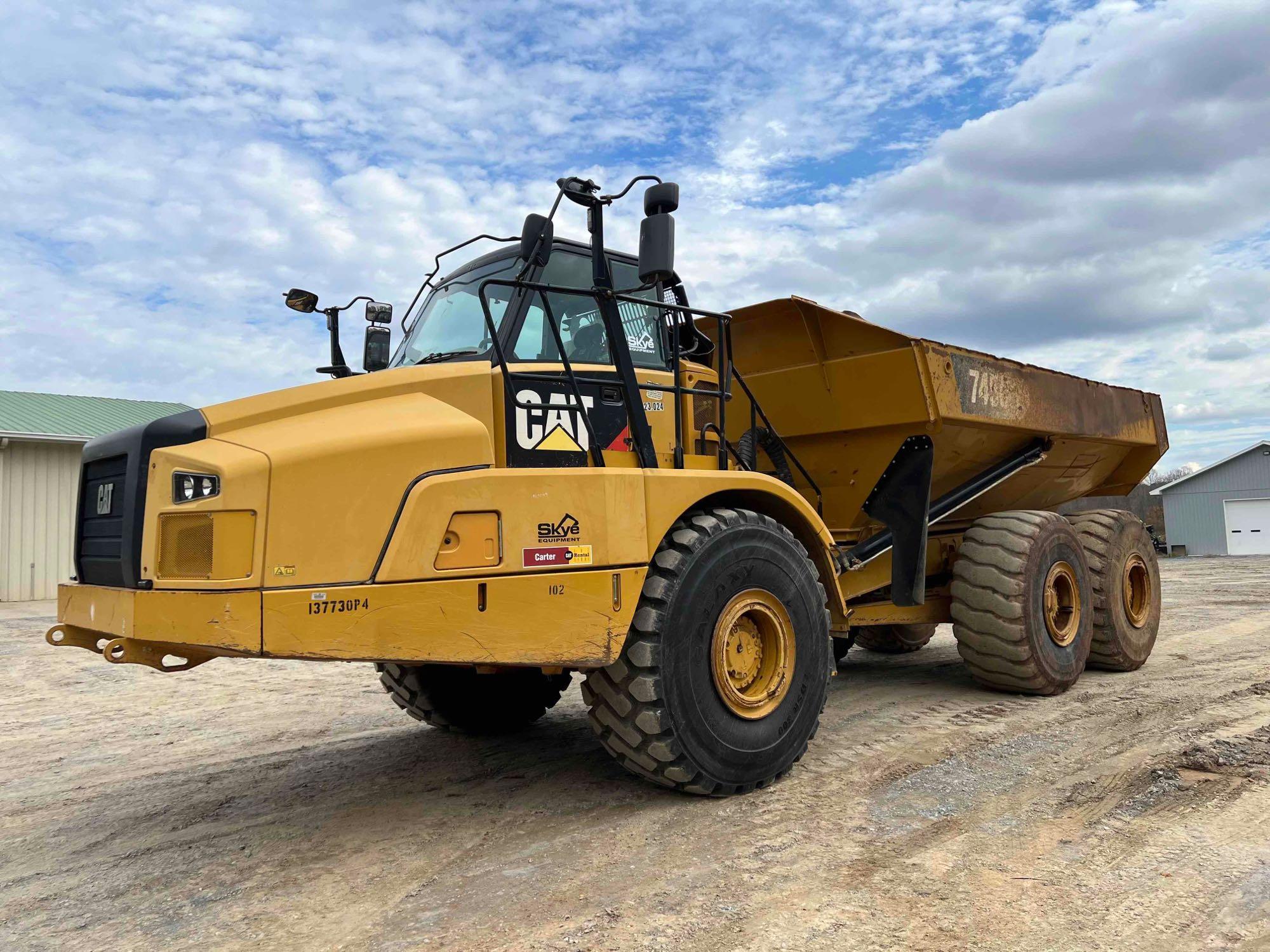 2015 745 C Haul Truck