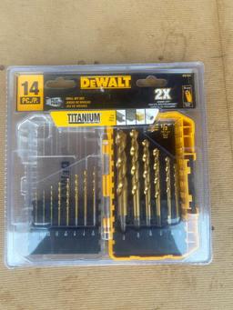 14 pc DeWalt Drill Bits