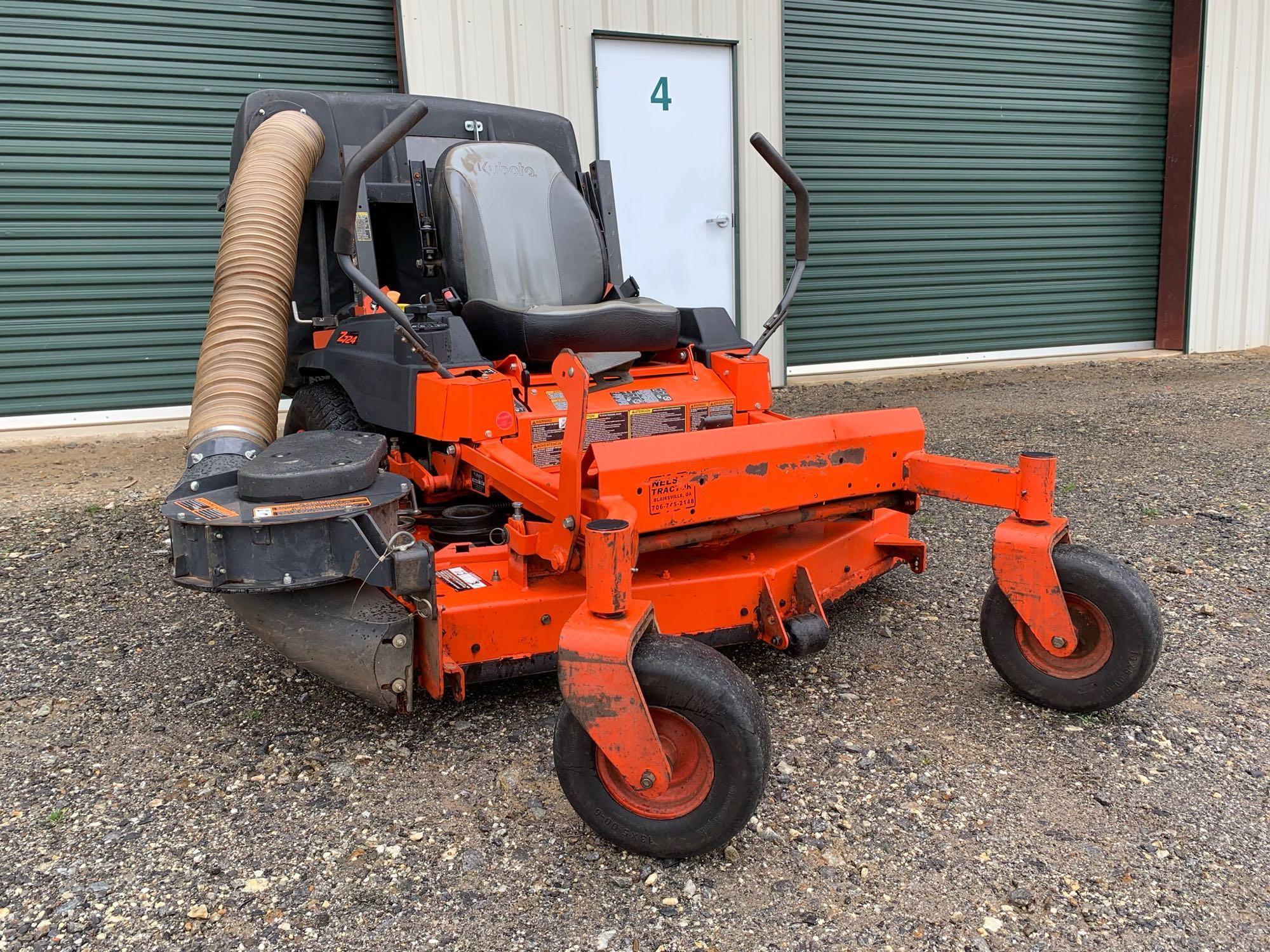 2015 Kubota Z724 Zero Turn Mower w/ Bagger System