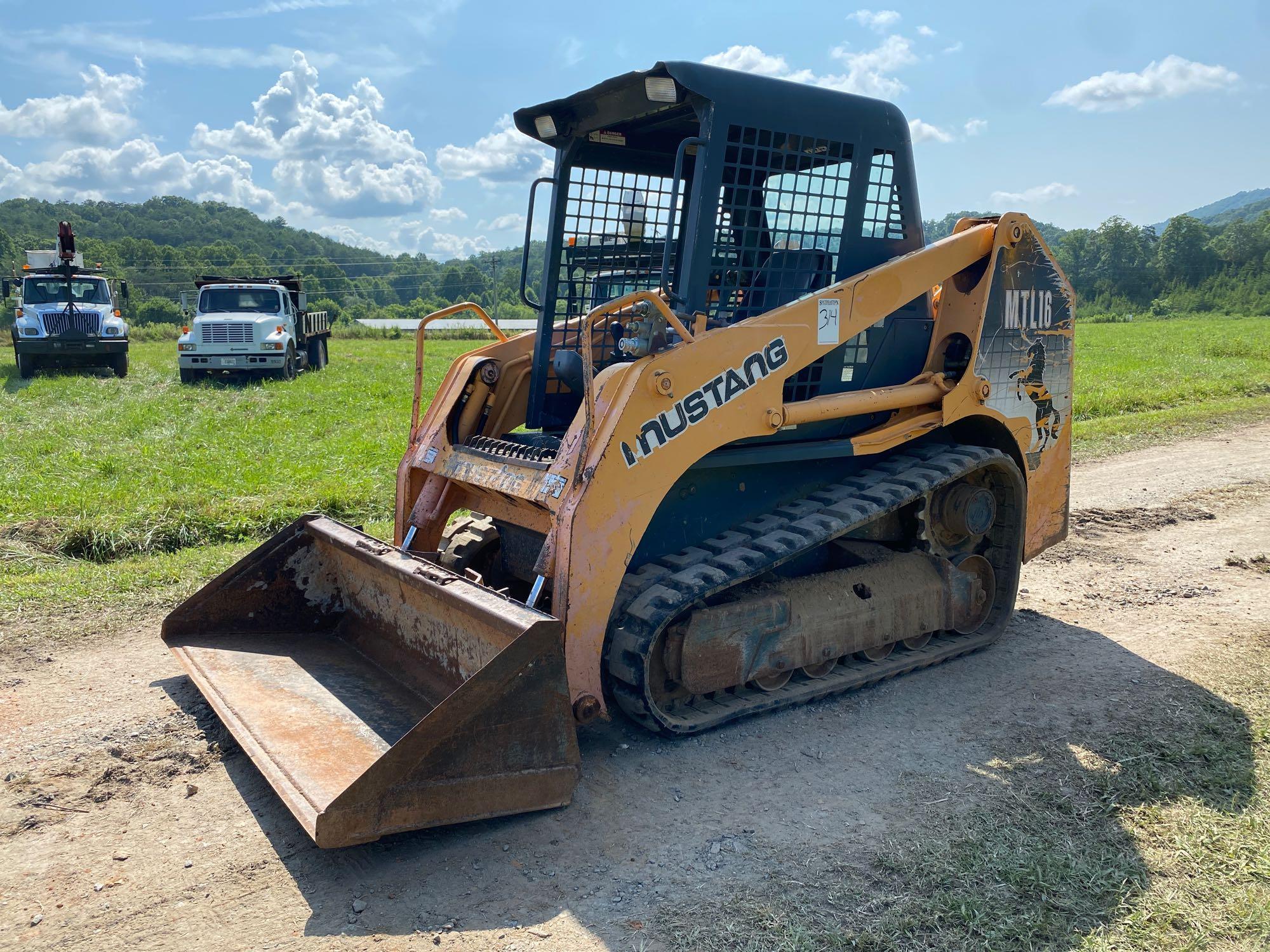 Mustang MTL16 Track Skid Steer