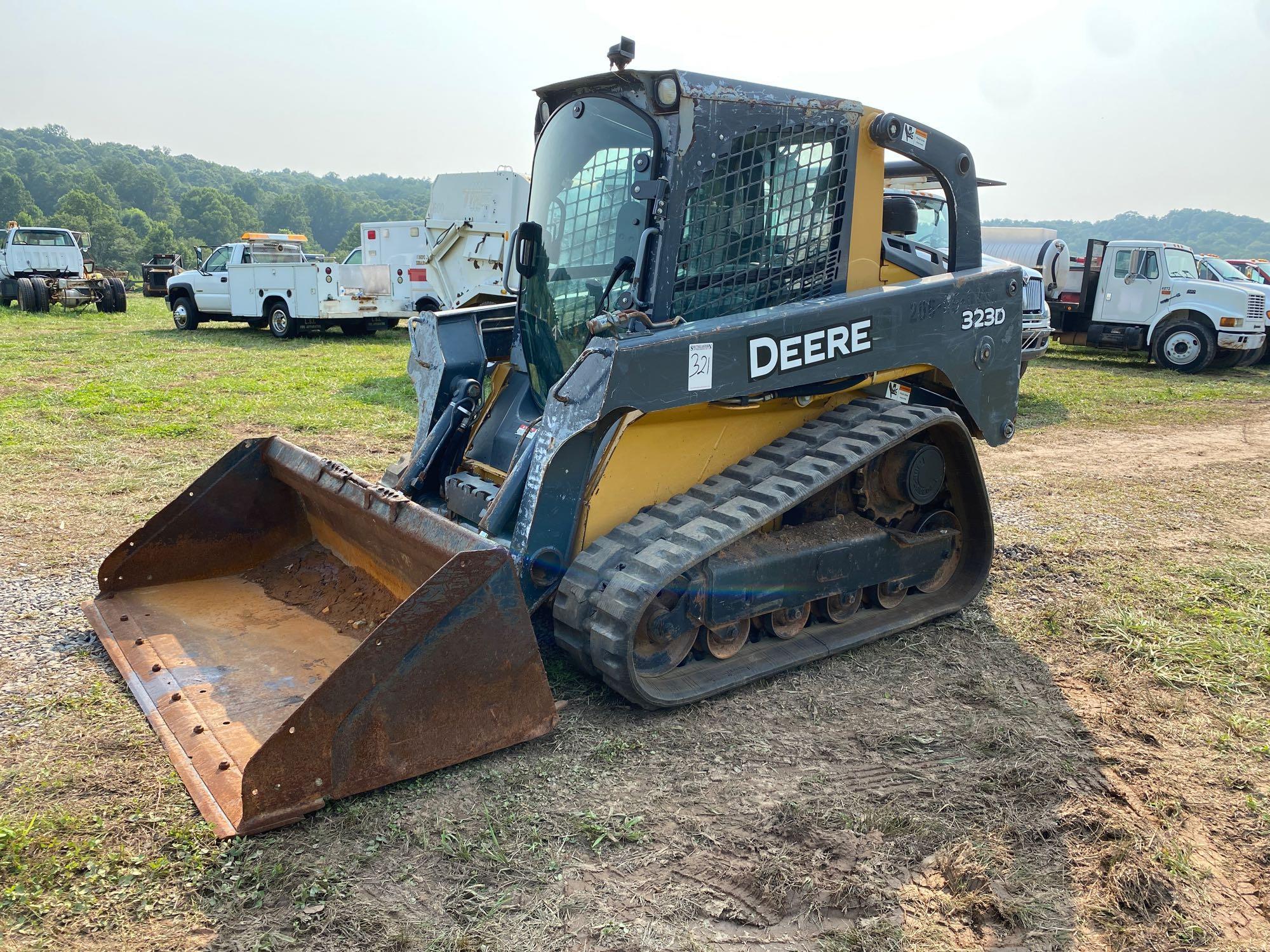 Deere 323D Track Skidsteer