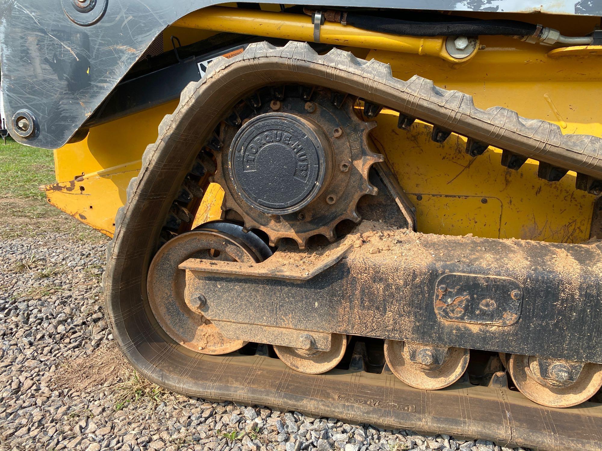 Deere 323D Track Skidsteer