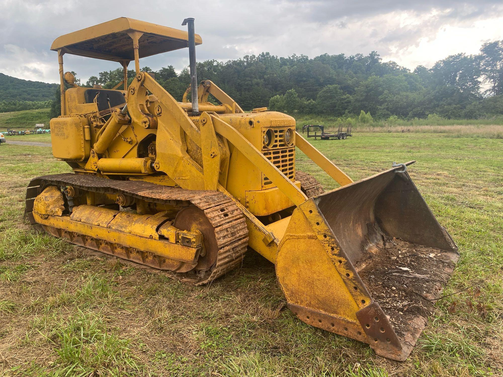 CAT 977 Crawler Loader