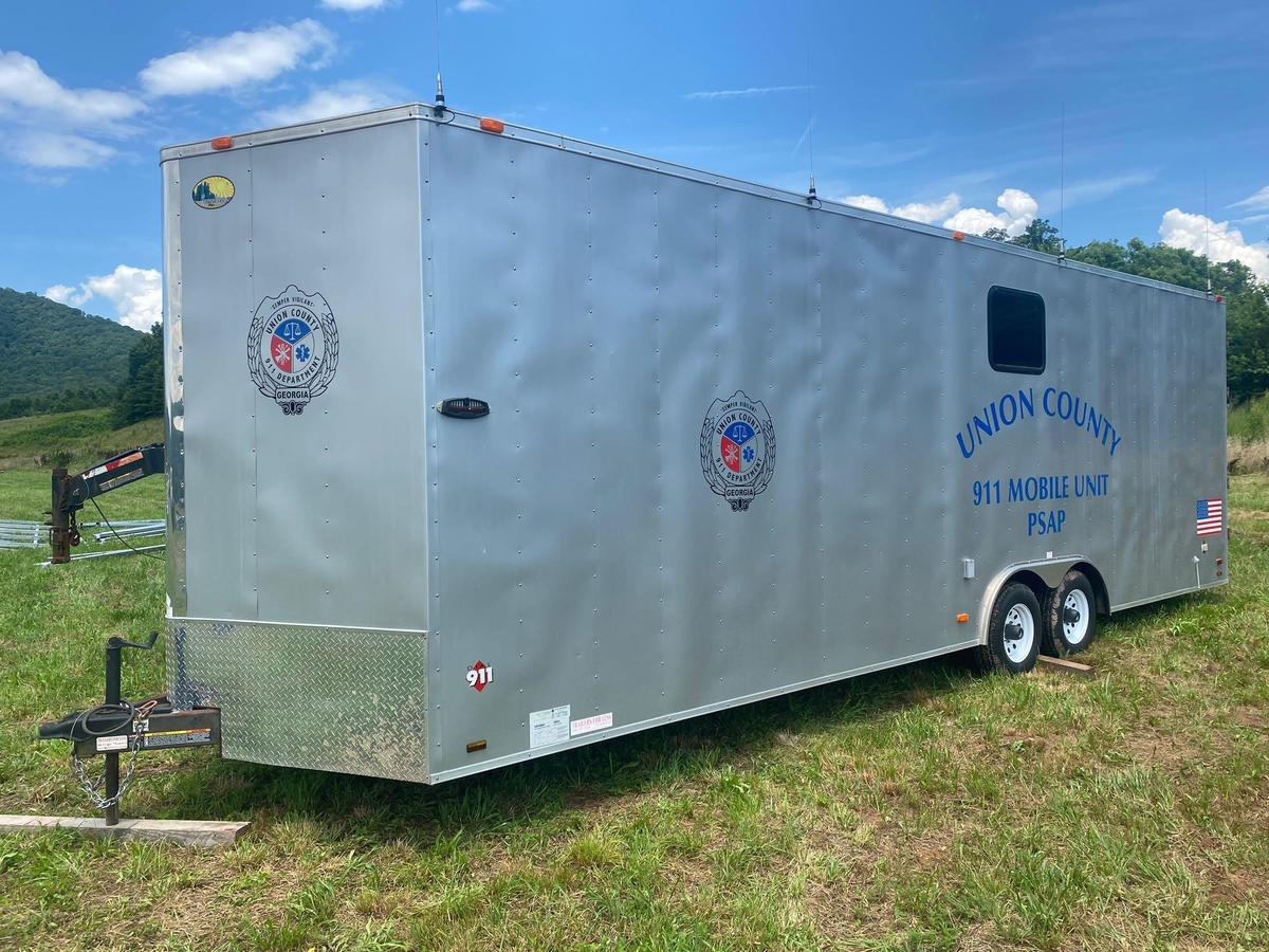 2011 30 x 8 Bumper Pull Enclosed Trailer