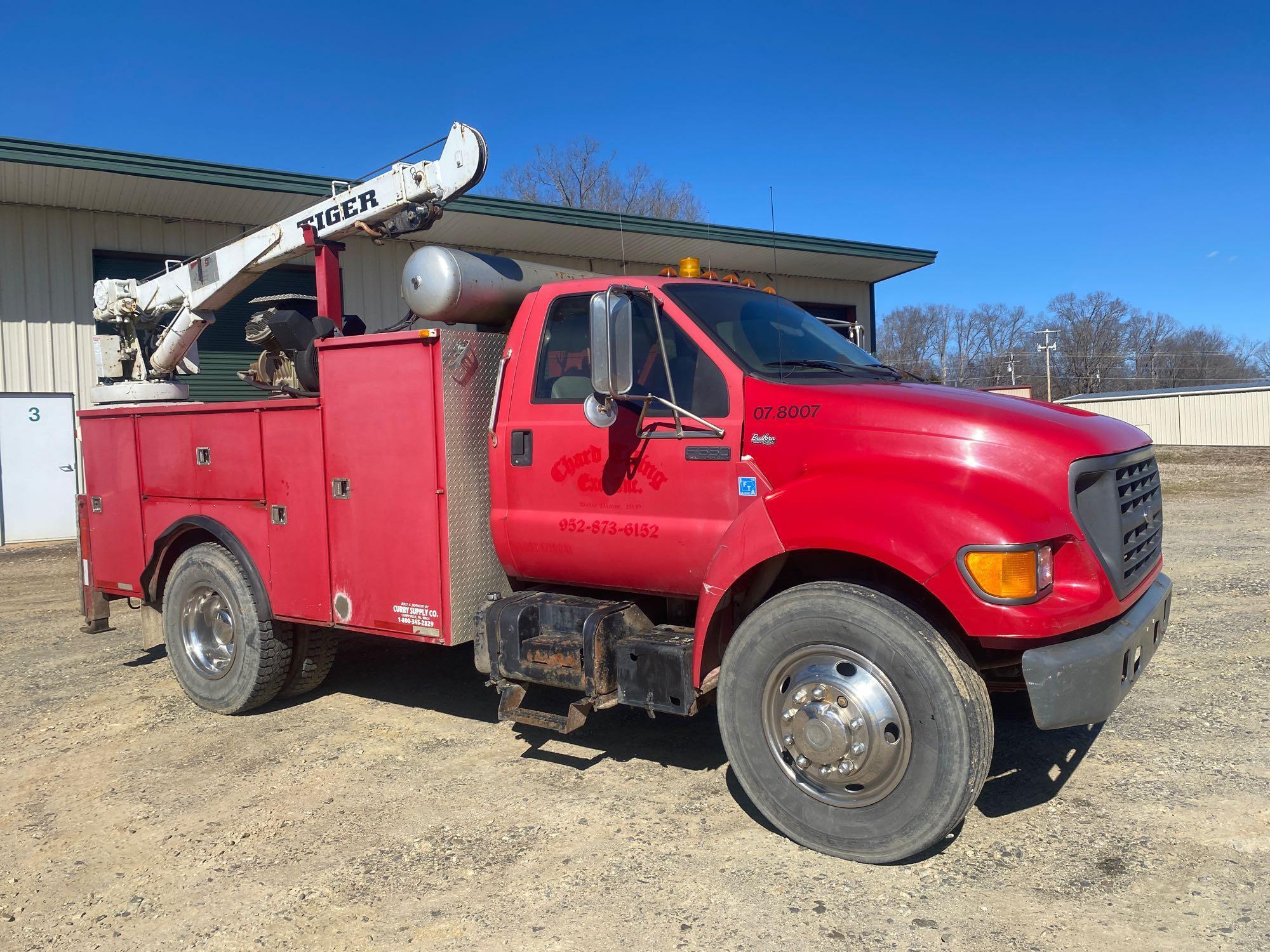 2000 Ford F-650 Service Truck, VIN # 3FDNF6548YMA30855