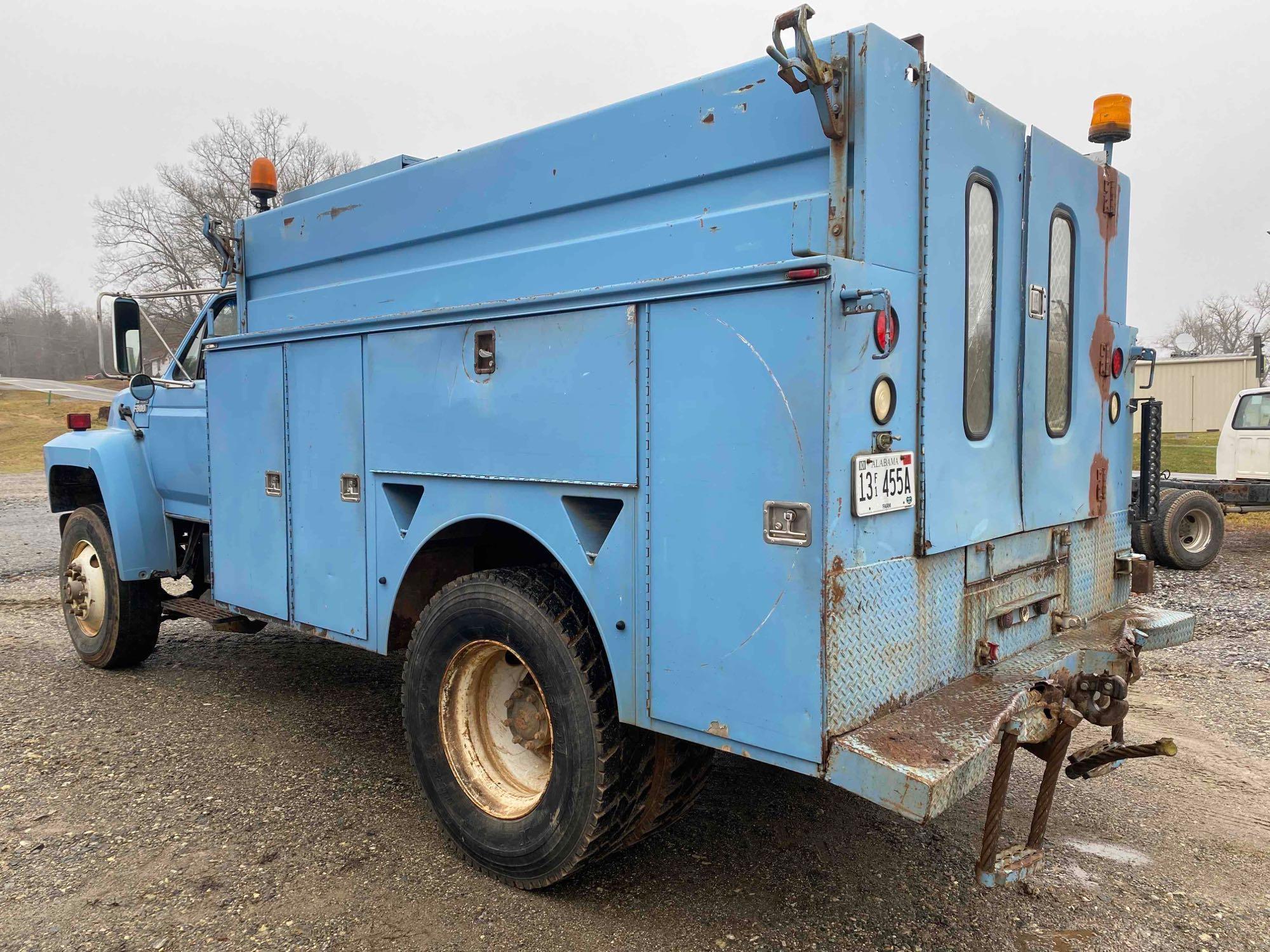 1993 Ford F800 Truck, VIN # 1FDXK84E4PVA18863