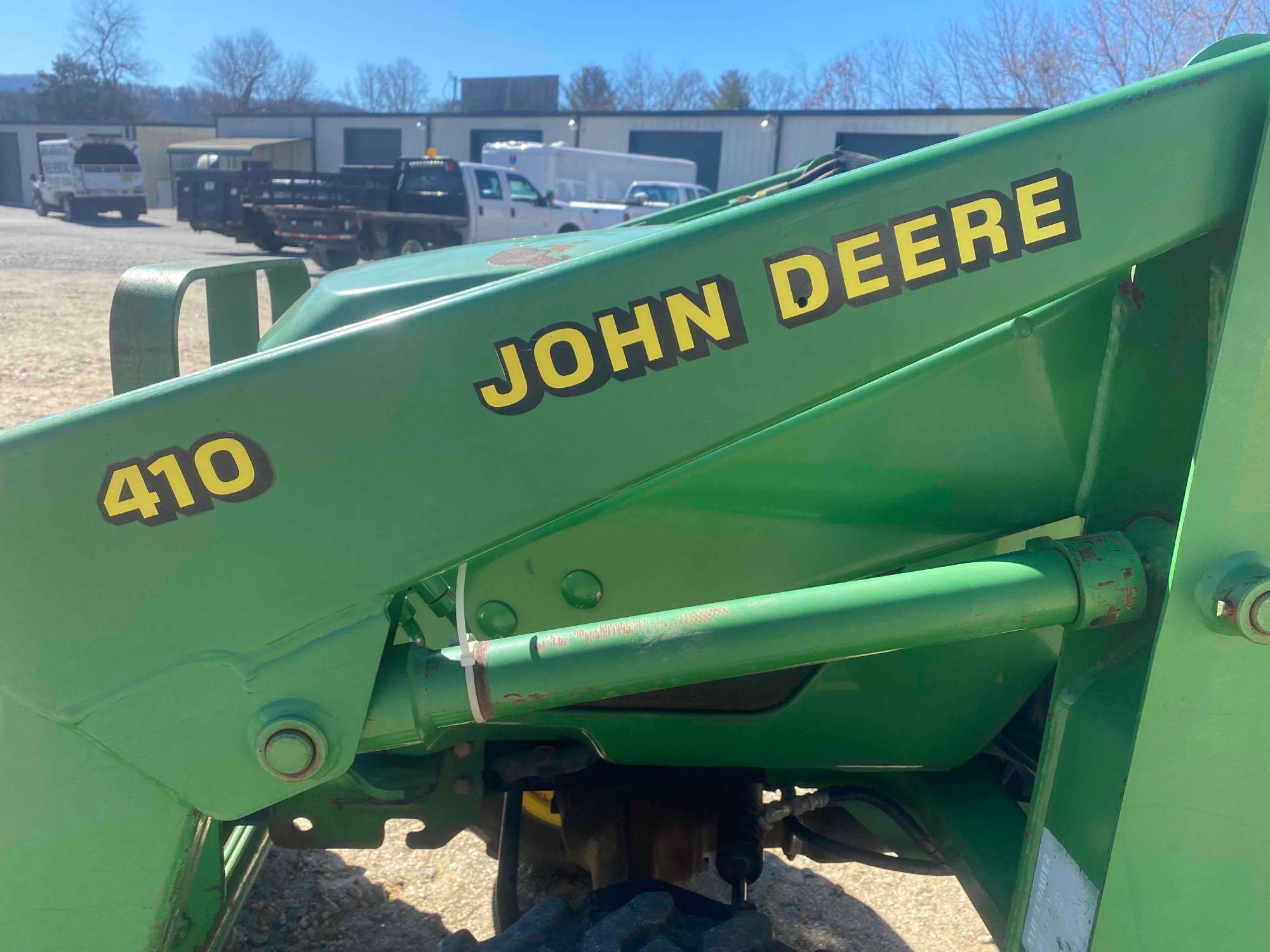 John Deere 4100 4x4 Loader Tractor