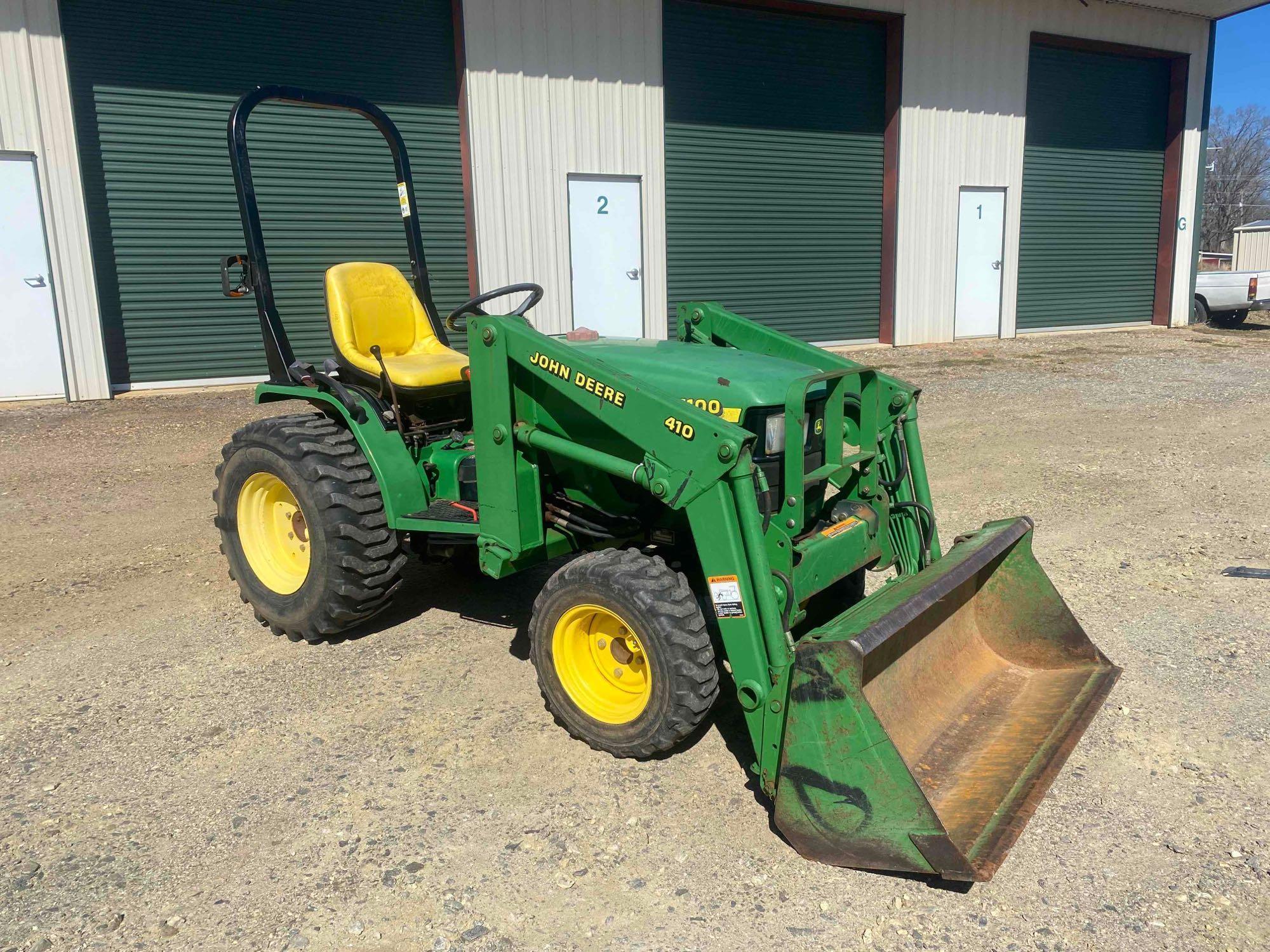 John Deere 4100 4x4 Loader Tractor