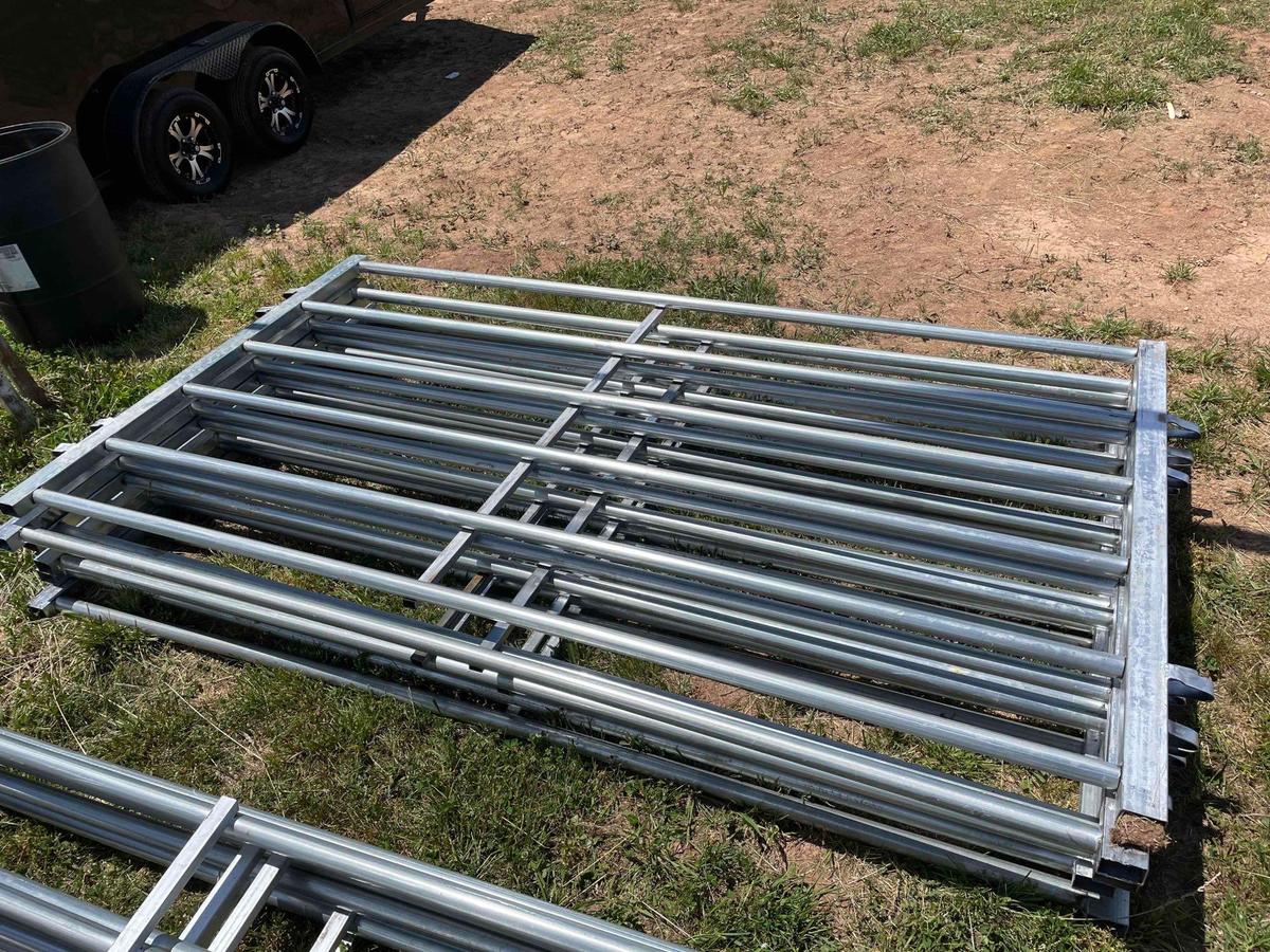 (1) HD 10ft Corral Panel