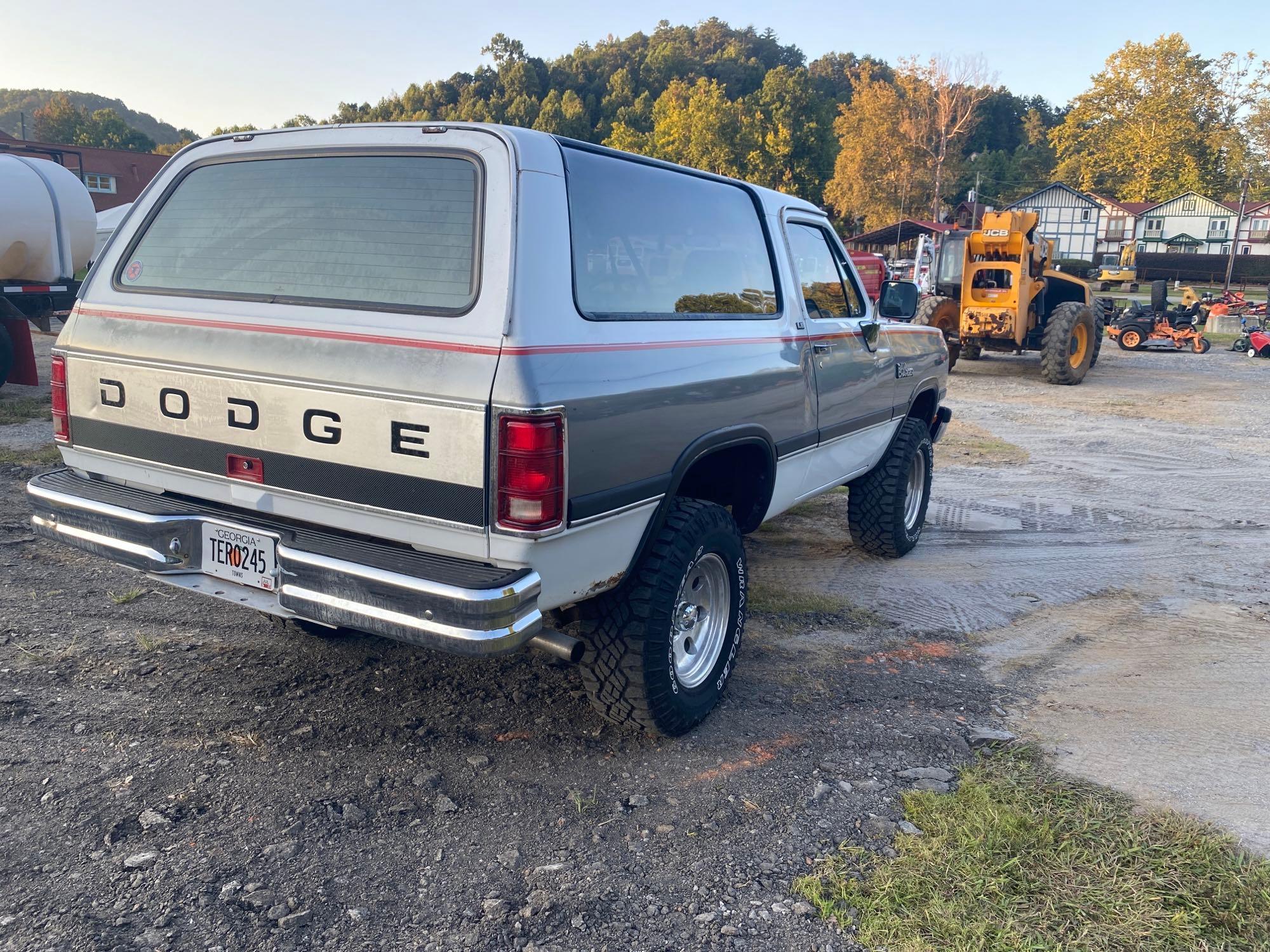 1993 Dodge RamCharger 4x4, VIN # 3B4GM17Y3PM138687