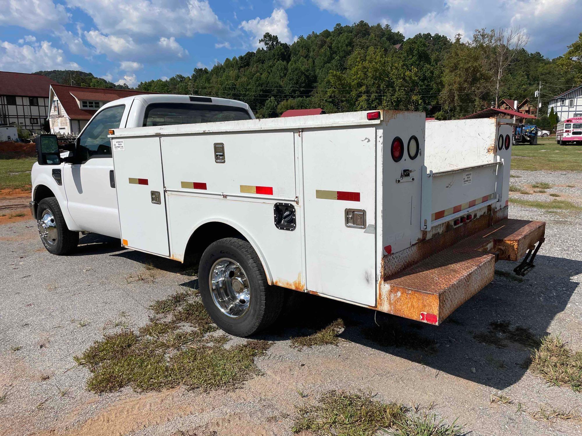 2008 Ford F-350 Utility Truck, VIN # 1FDWF36508EC78565