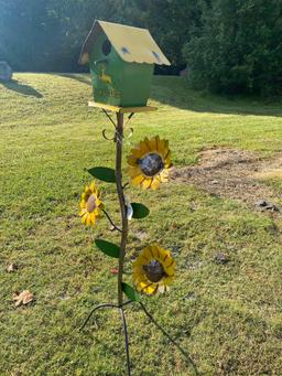 Metal John Deere Birdhouse Stand