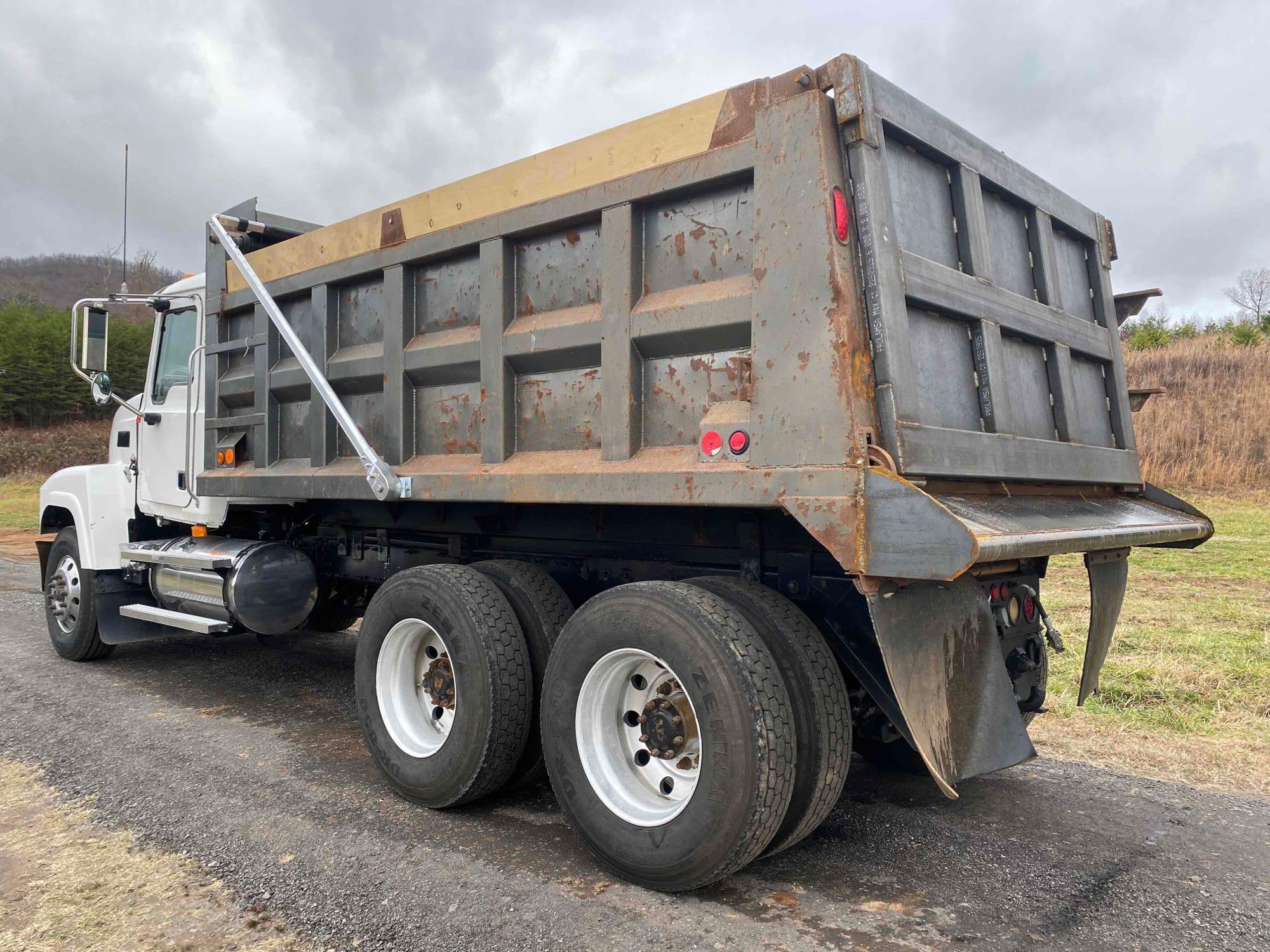 2007 Mack CHN613 Tandem Dump Truck, VIN # 1M1AJ06Y67N008549