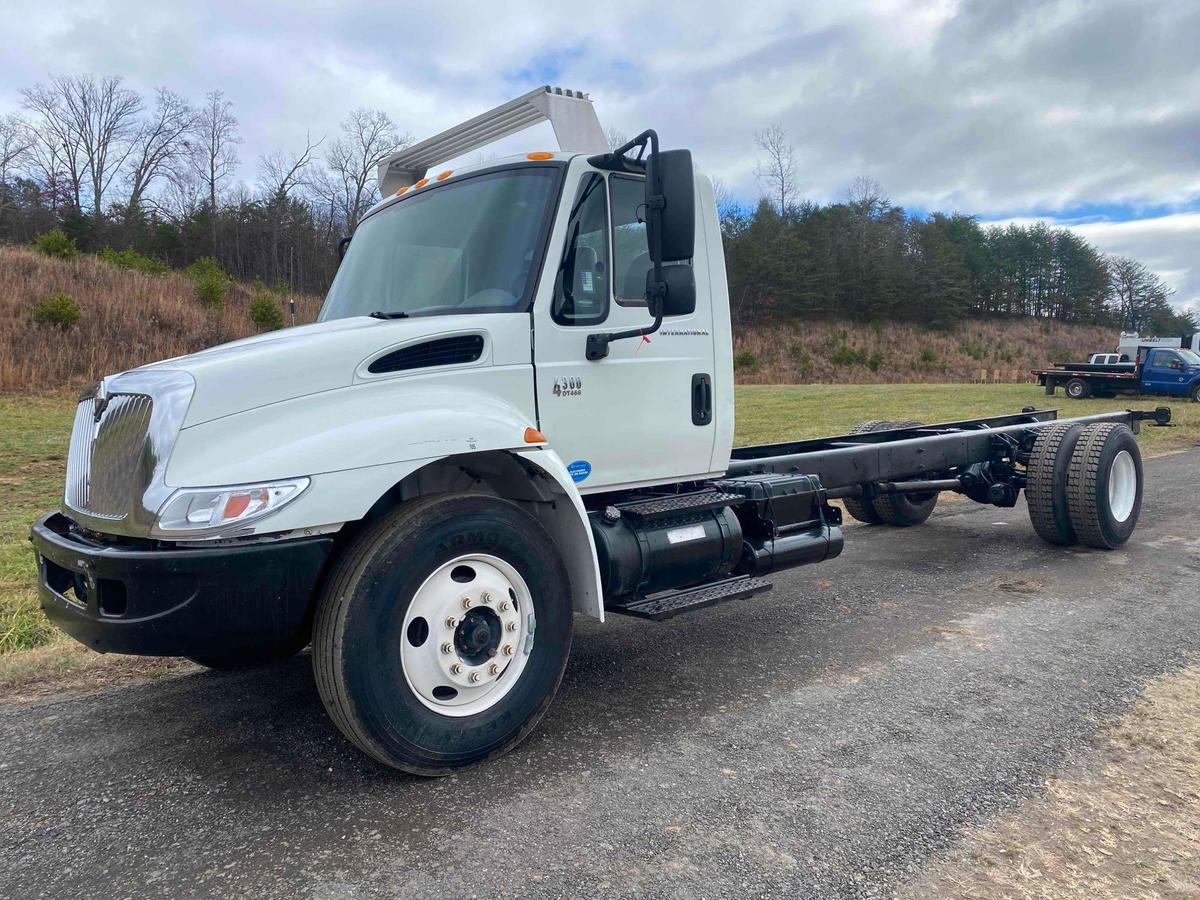 2007 International 4300 Truck, VIN # 1HTMMAANX7H532182