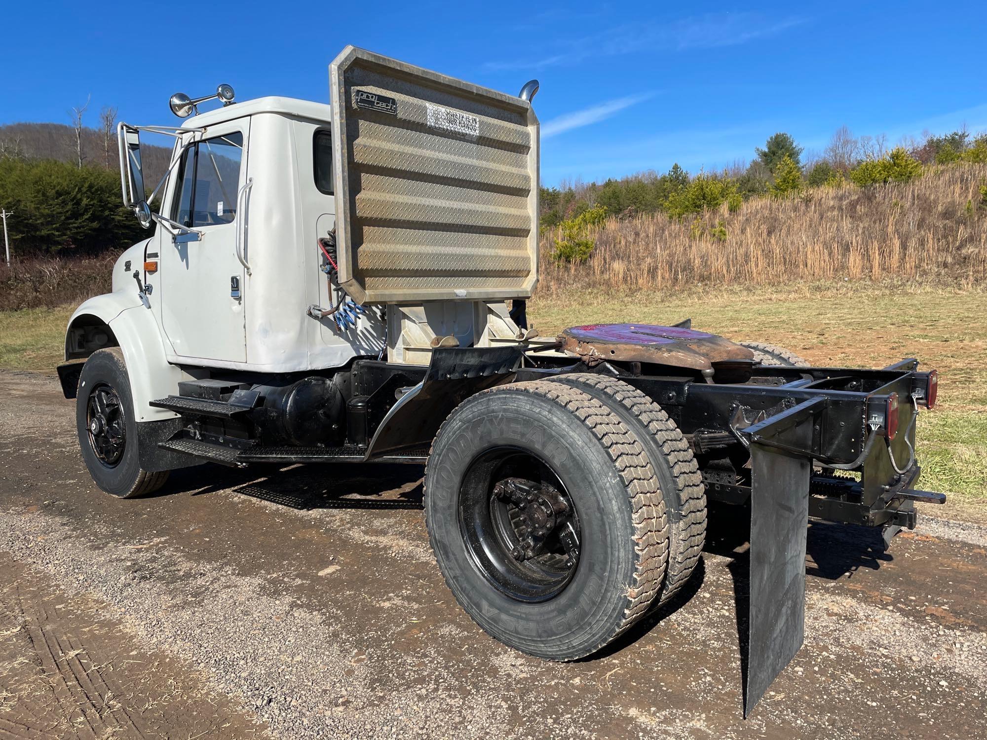 1990 International 4900 Tractor Truck, VIN # 1HTSDZ7N2LH297865