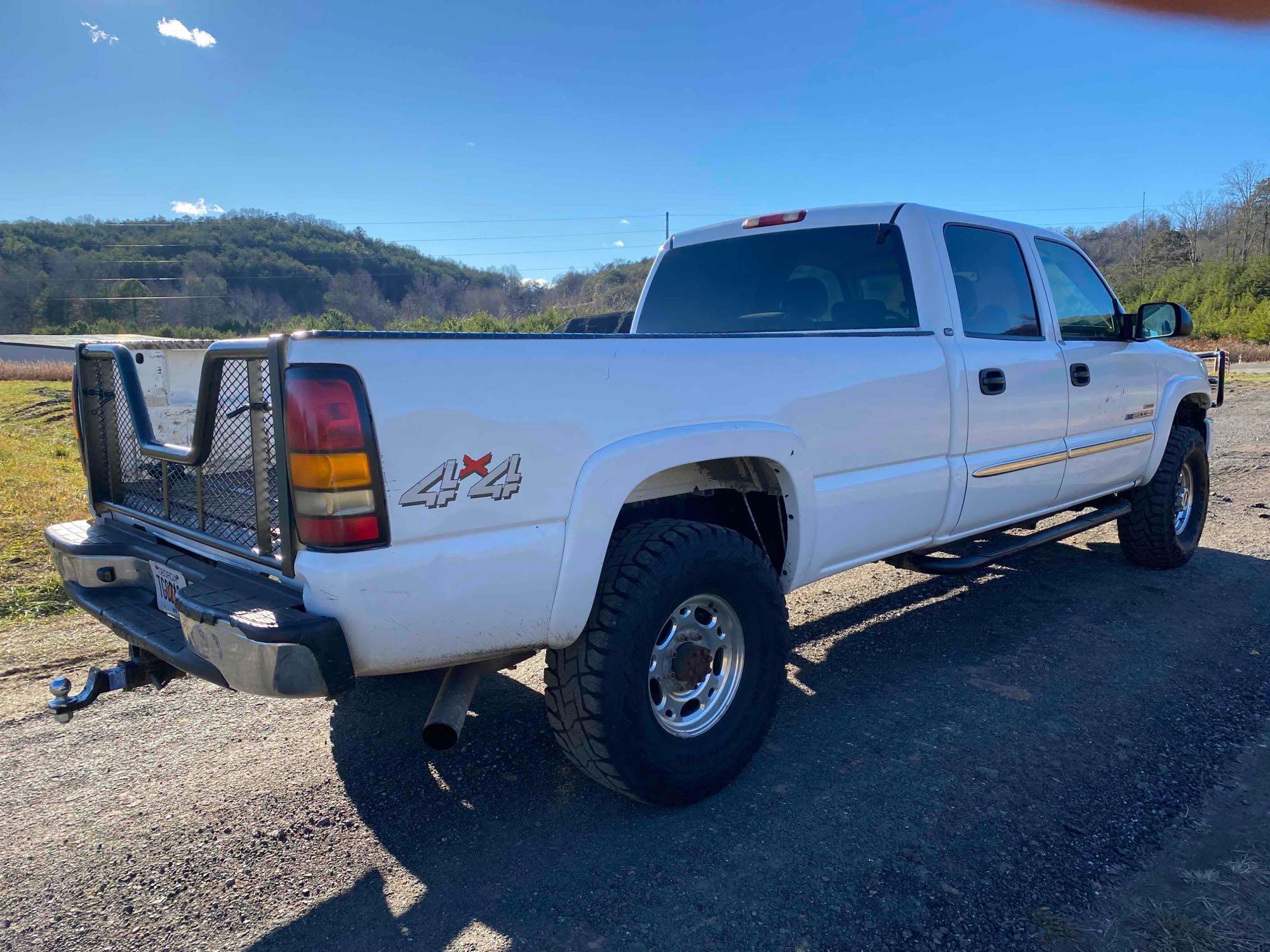 2004 GMC Sierra 2500 4x4 Diesel Pickup Truck, VIN # 1GTHK232X4F252444