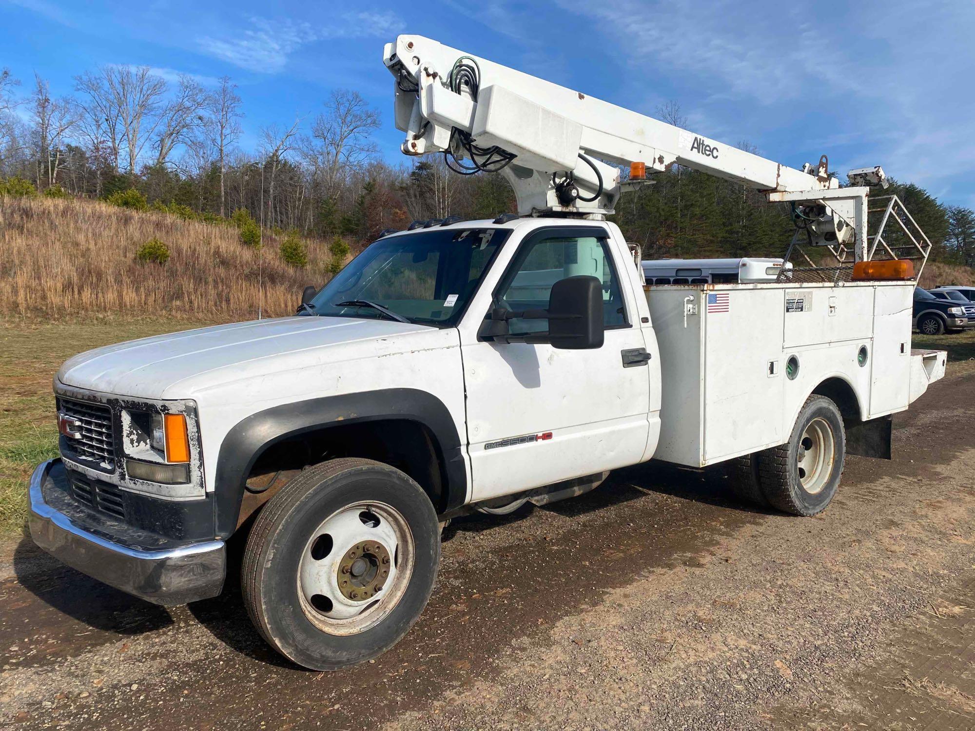 1999 GMC Sierra Bucket Truck, VIN # 1GDKC34F9XF011064