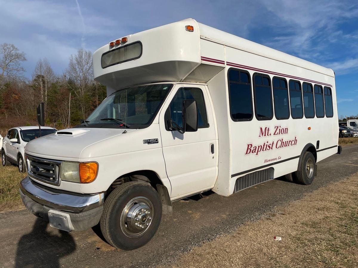 2004 Ford E-450 Super Duty Van, VIN # 1FDXE45PX4HA95845