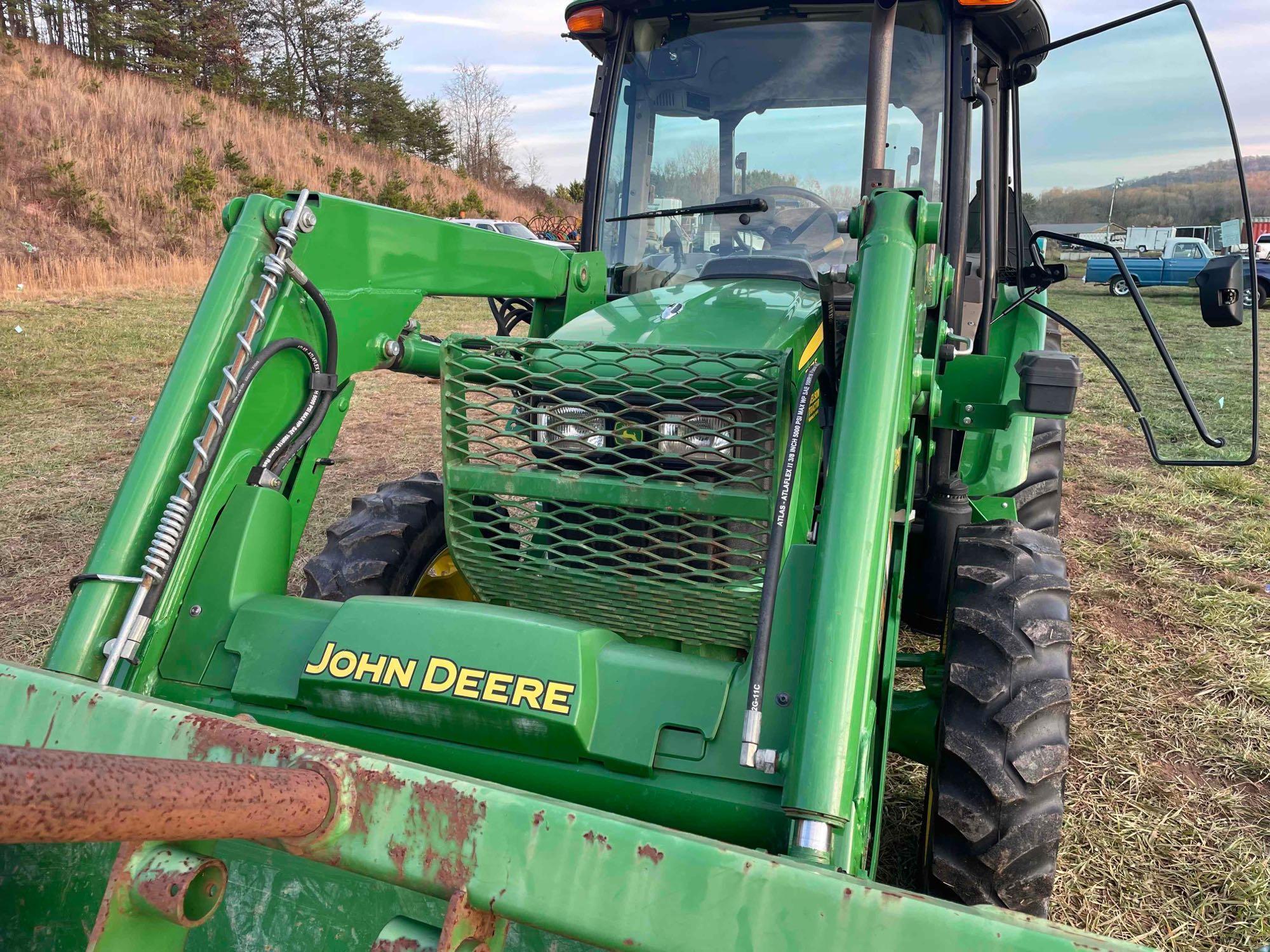 John Deere 5075E 4x4 Cab Tractor with Loader