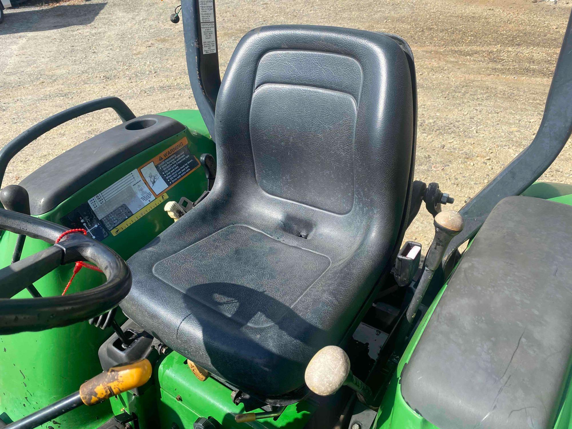 John Deere 4400 4x4 Loader Tractor