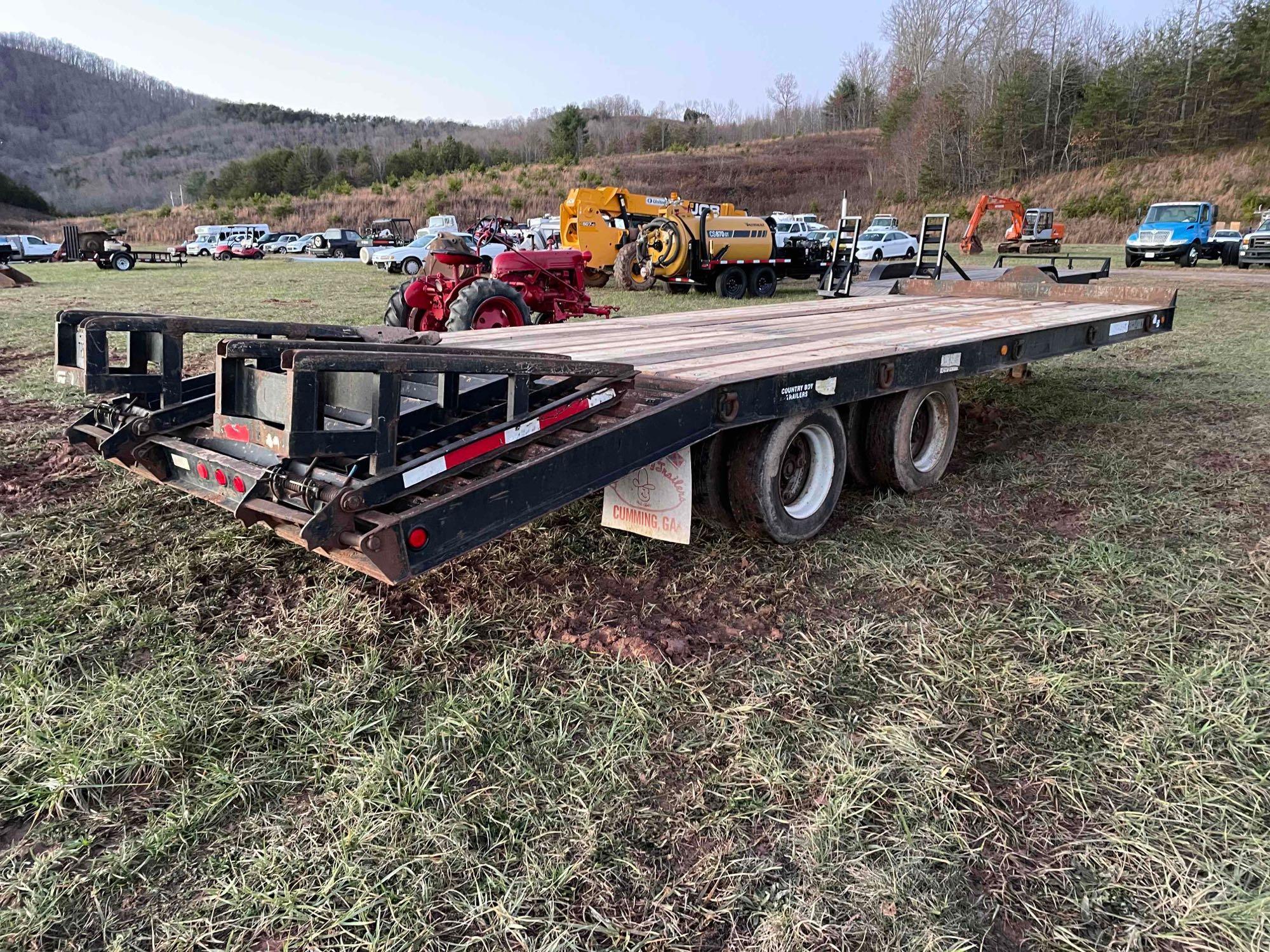 2000 25ft Country Boy Pintle Hitch Trailer