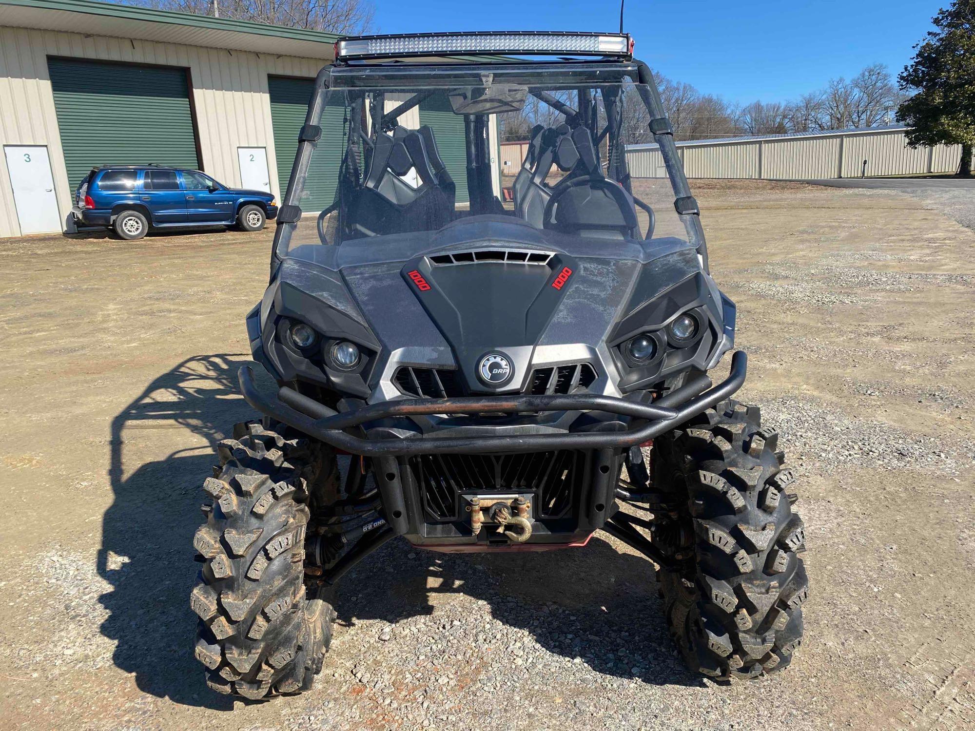 2017 CAN-AM COMMANDER XT 1000