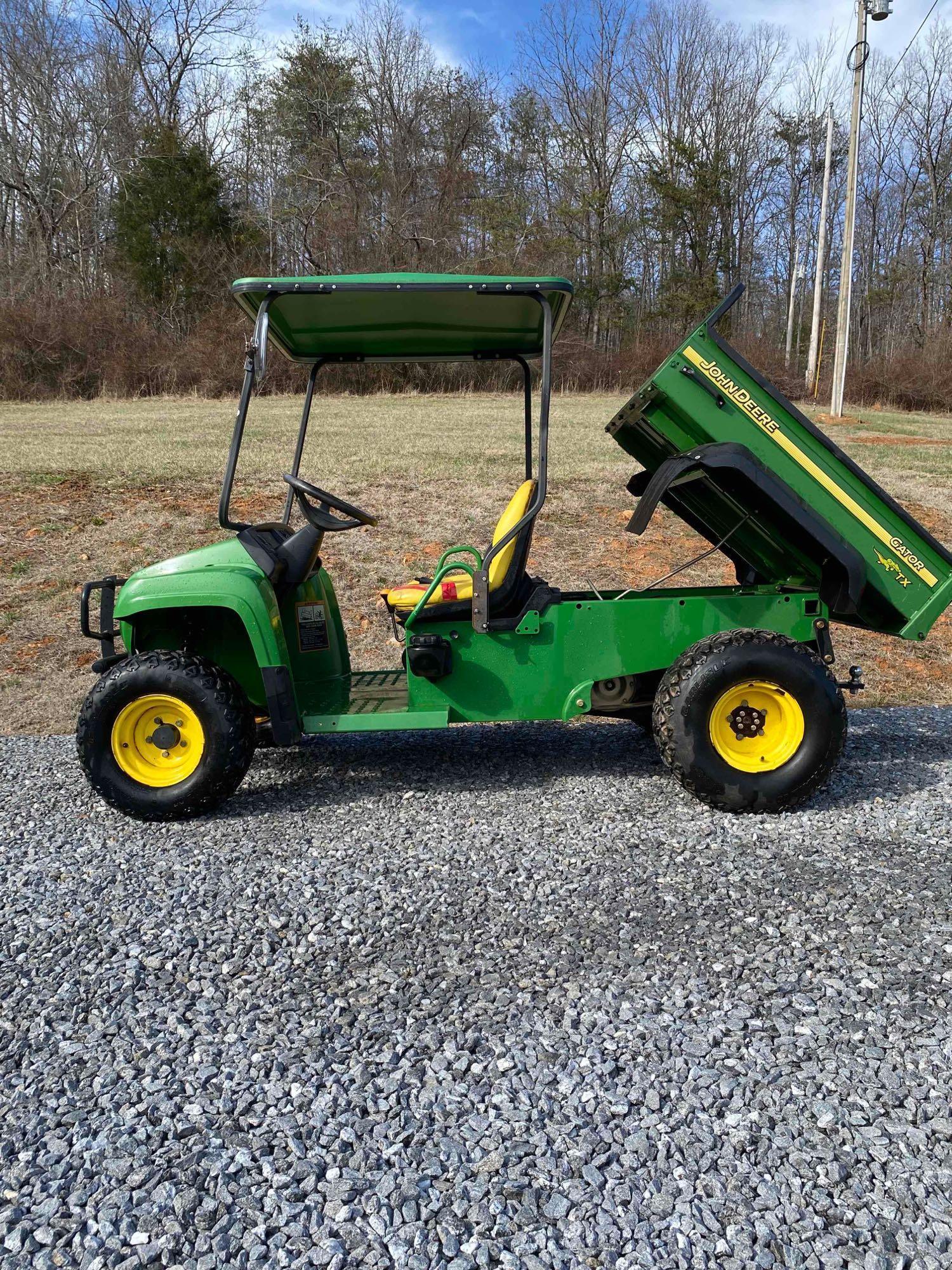 John Deere TX Gator