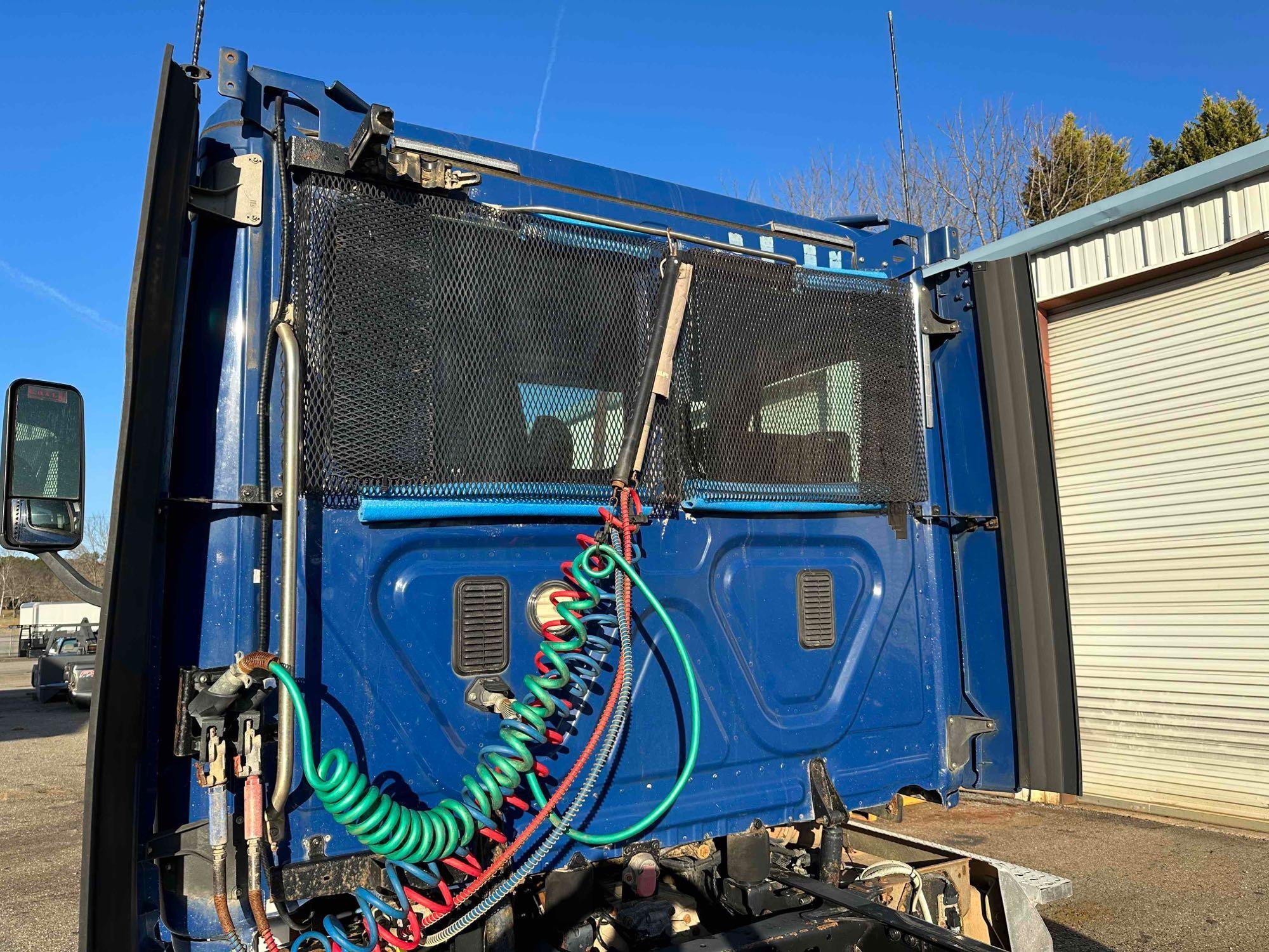 2015 Freightliner Cascadia 113 Truck, VIN # 1FUJGBDVXFLFM6602