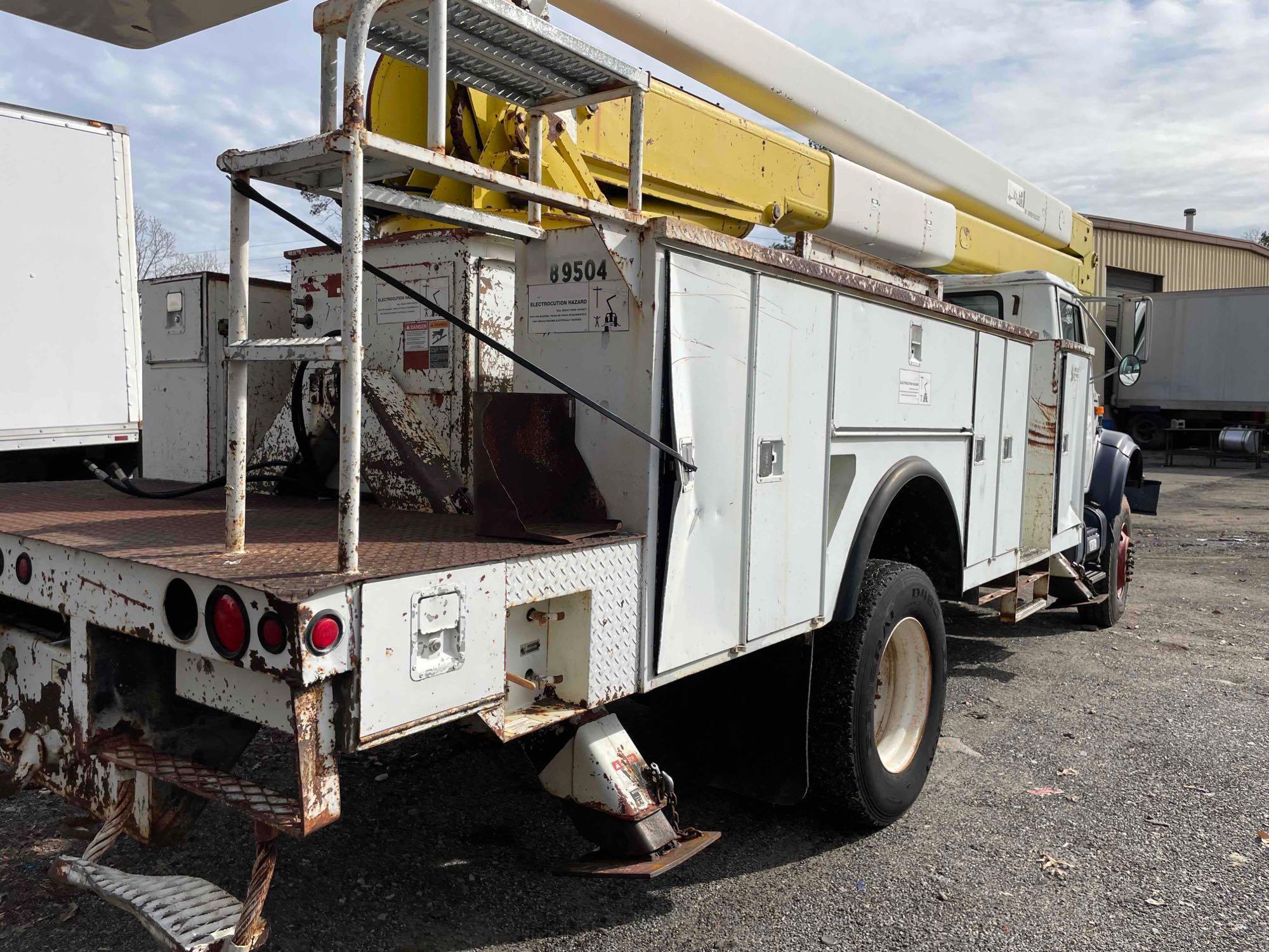 1995 International 4800 4X4 Bucket Truck, VIN # 1HTSEAAN2SH650272