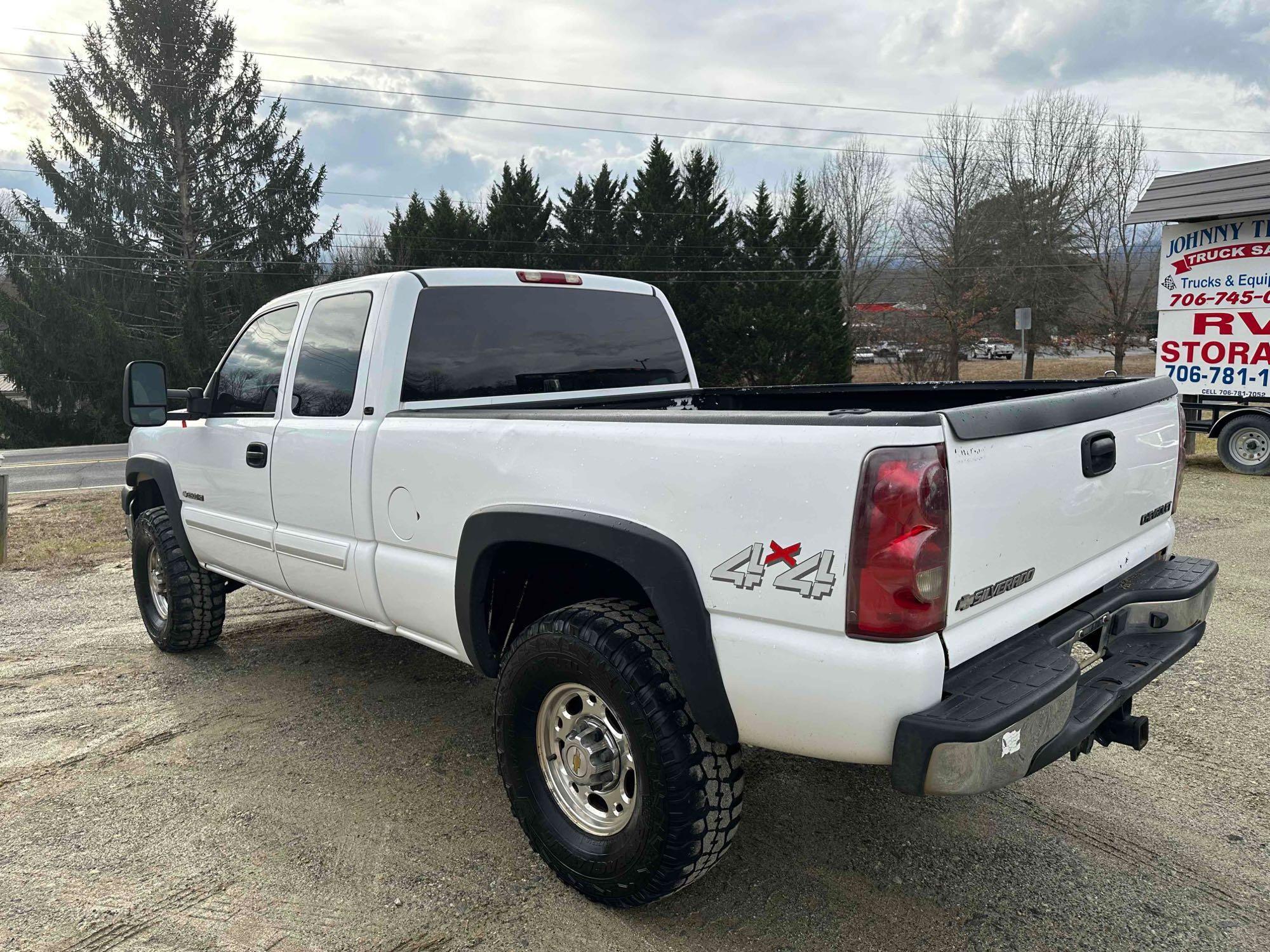 2003 Chevrolet Silverado 4X4 Pickup Truck, VIN # 1GCHK29U33E127377