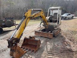 Gehl GE 373 Excavator with Cab and Carriage Slope Tilt