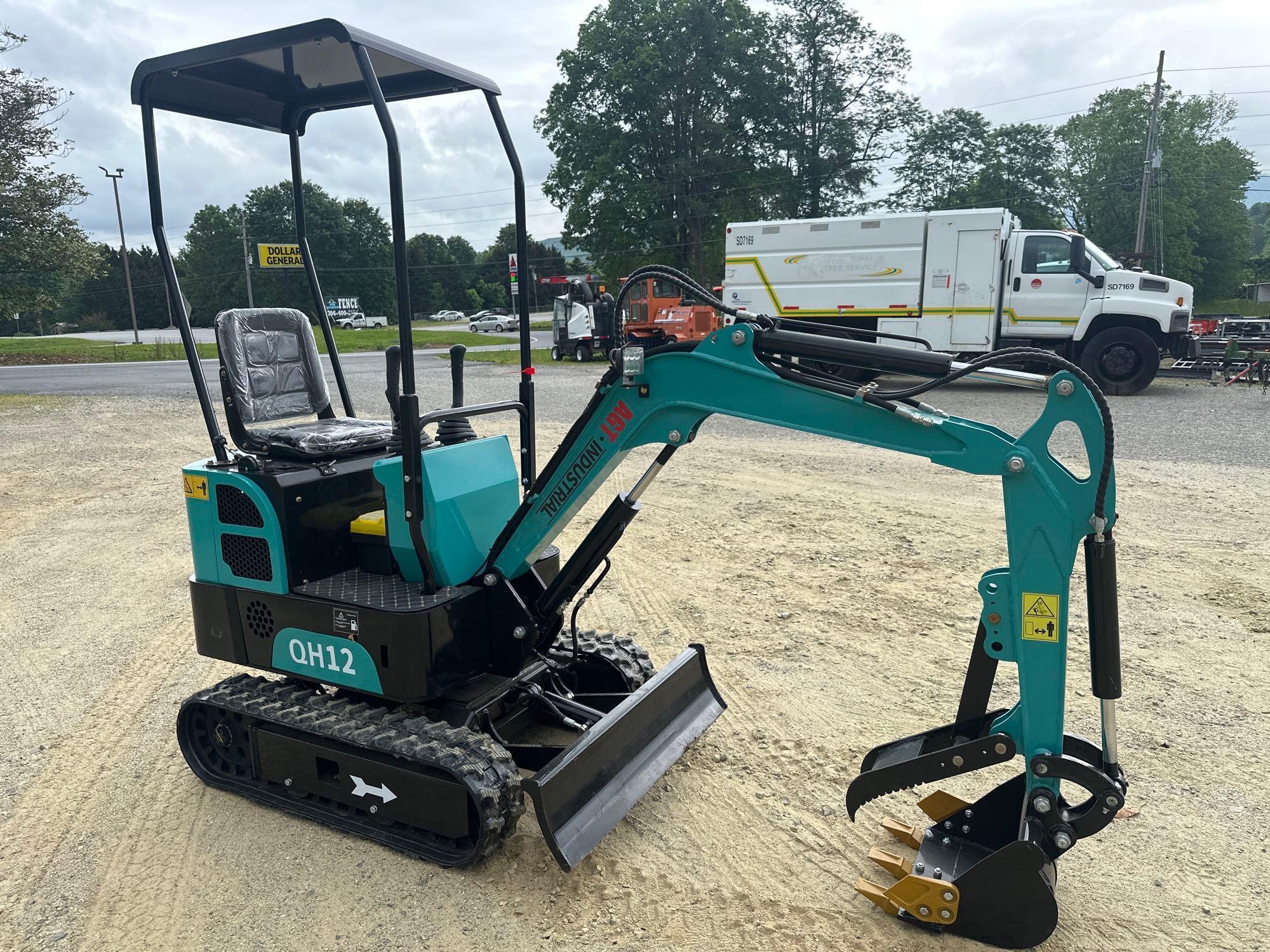 New AGT QH12 Mini Excavator