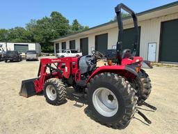 Mahindra 2540 4x4 Tractor with Loader