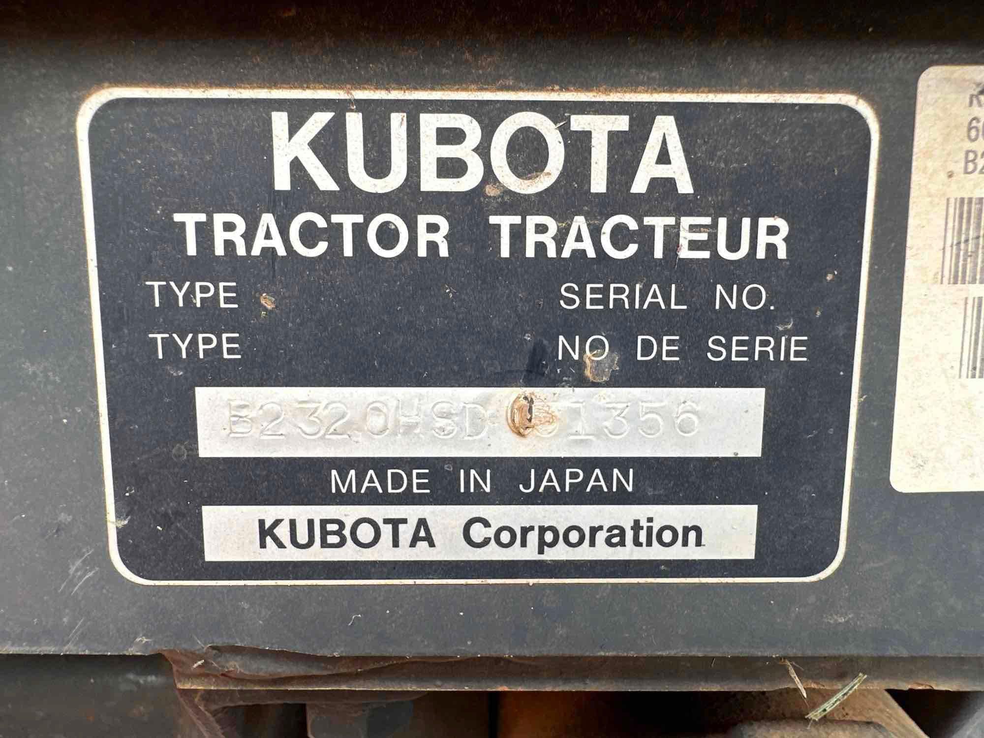 Kubota B2320 4x4 Tractor with Loader