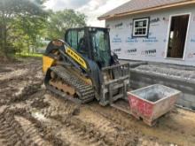 New Holland C345 Skidsteer