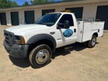 2005 Ford F-450 Utility Truck, VIN # 1FDXF46P55EA01904