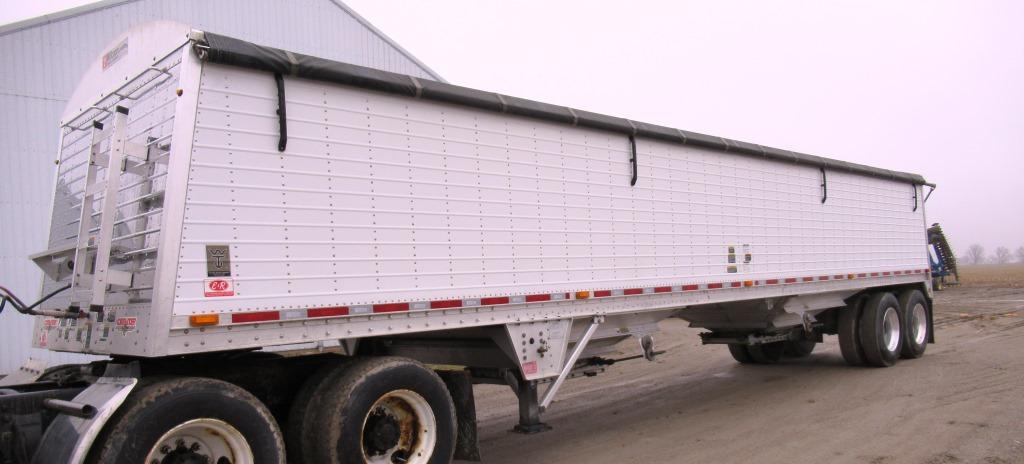 2014 Wilson 40’ Commander Aluminum Dbl. Bottom Hopper Grain Trailer