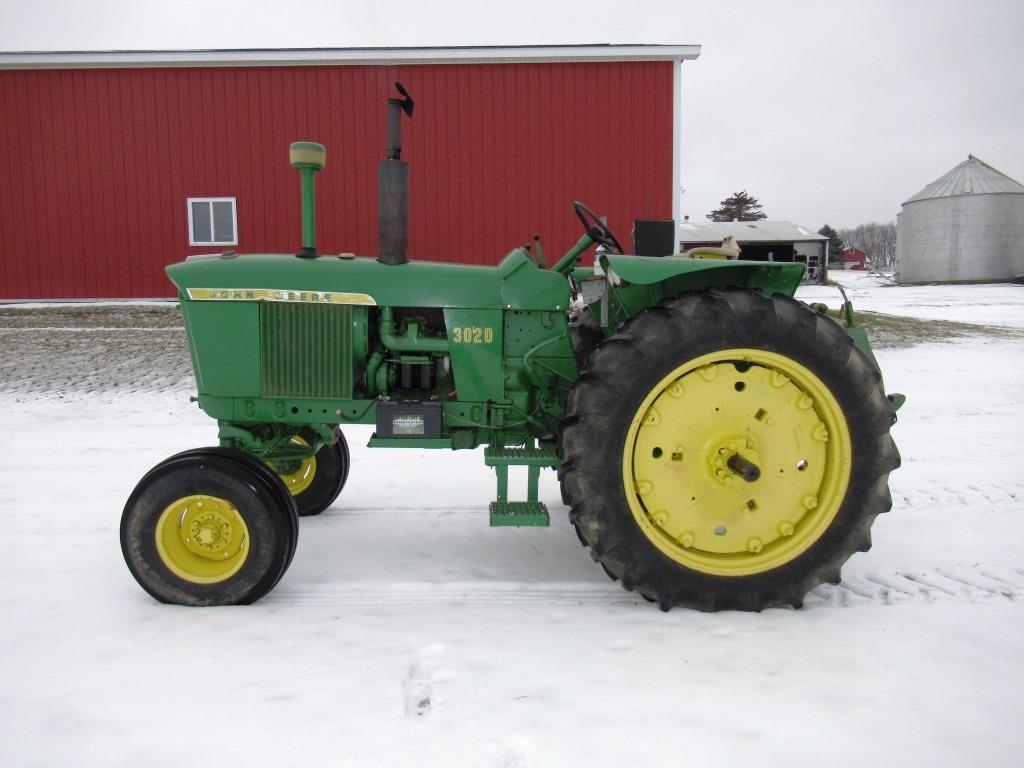 John Deere 3020 D