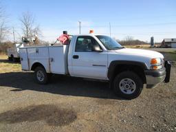 2002 GMC 2500 Service Truck - 4wd - ONLY 41,768 mi. - NO RESERVE